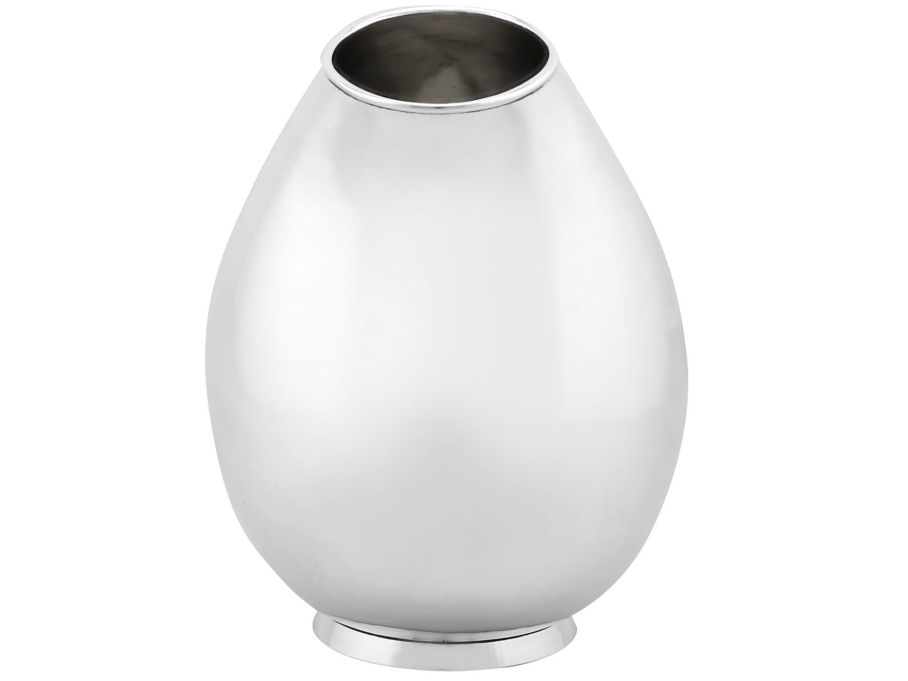 Antique George V Design Style Sterling Sterling Silver Jug (1934) In Excellent Condition For Sale In Jesmond, Newcastle Upon Tyne