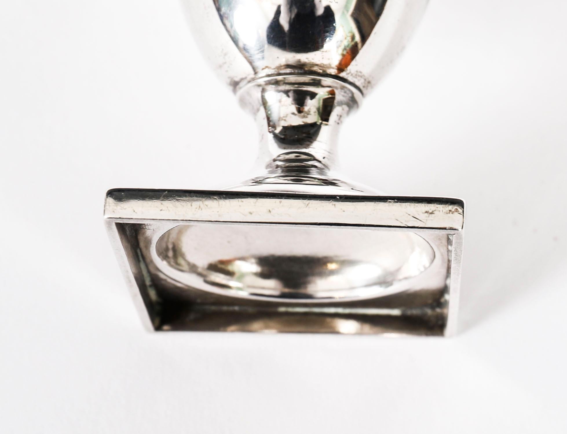 Ancienne cruche à crème en argent de Robert George Silver Robert Pringle & Sons 20e siècle en vente 4