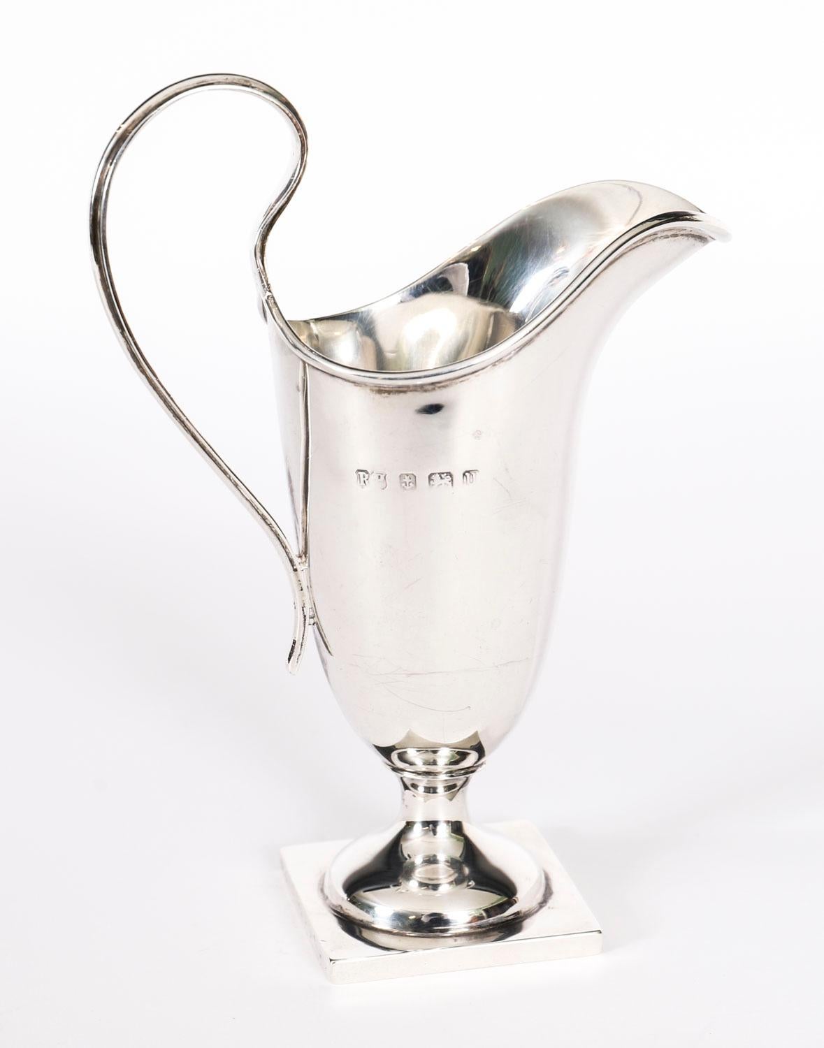 Ancienne cruche à crème en argent de Robert George Silver Robert Pringle & Sons 20e siècle en vente 6