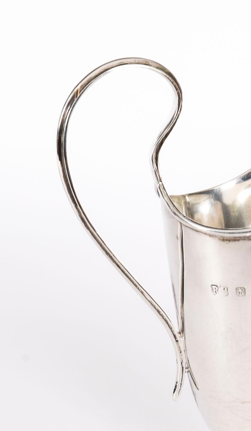 20ième siècle Ancienne cruche à crème en argent de Robert George Silver Robert Pringle & Sons 20e siècle en vente