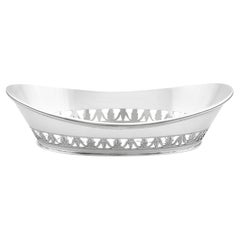 Antique George V Sterling Silver Bread Dish (1910)