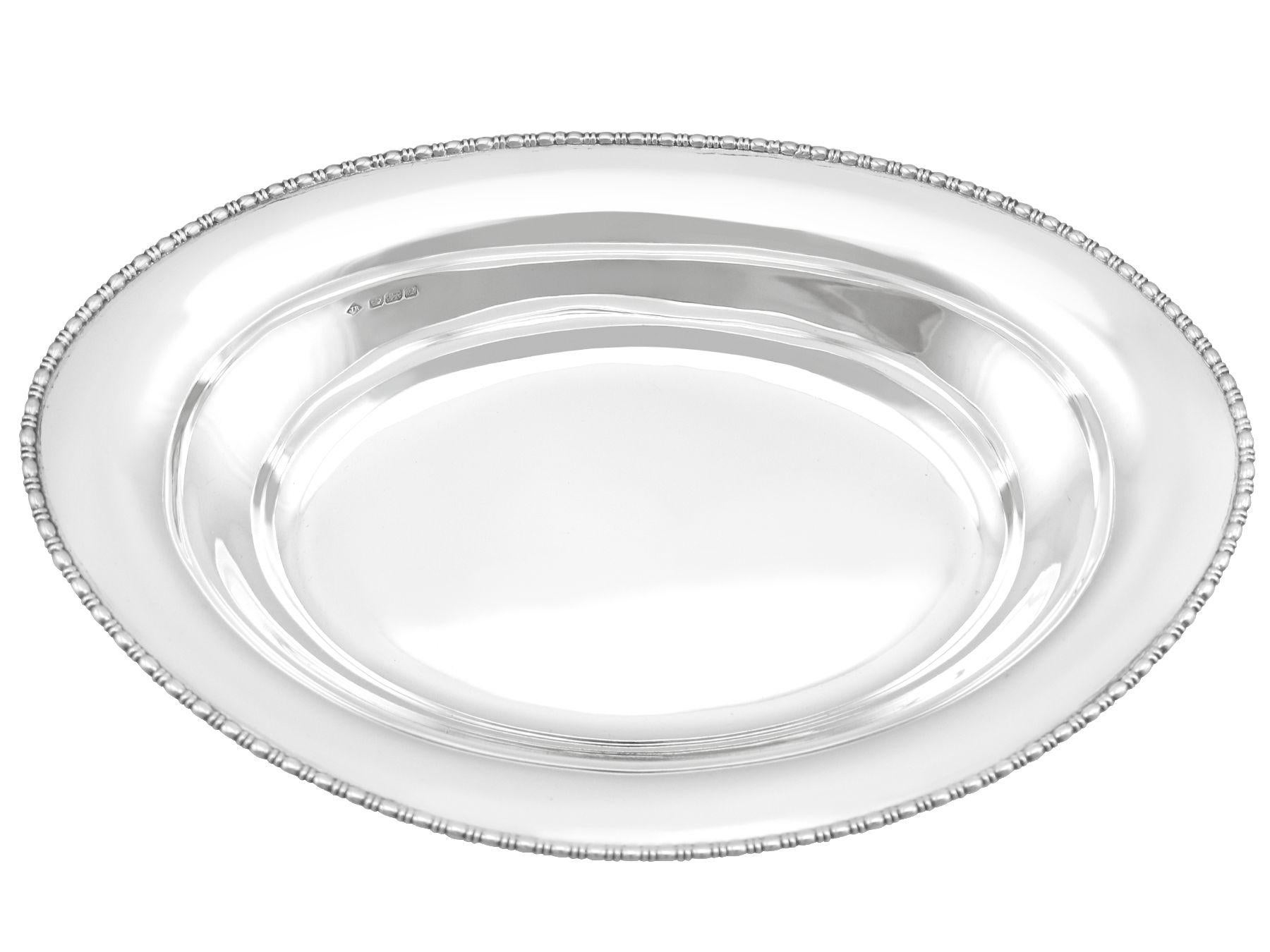 James Ramsay Platos para pan ingleses de plata de ley Británico en venta