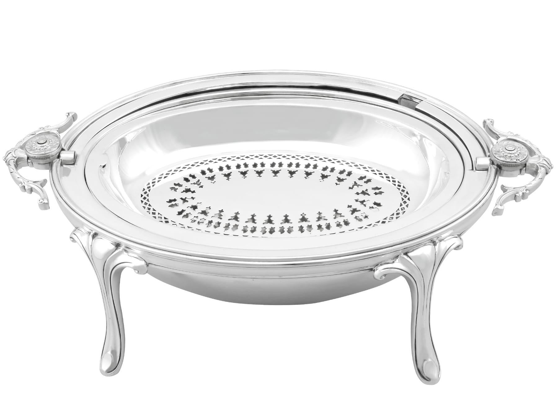 Early 20th Century Antique George V Sterling Silver Breakfast / Warming Dish For Sale