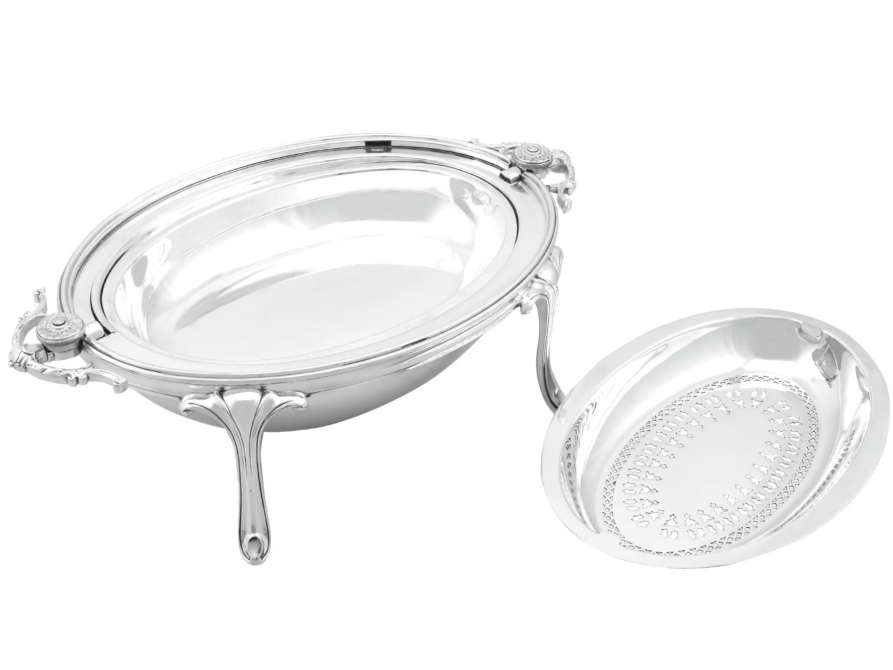 Antique George V Sterling Silver Breakfast / Warming Dish For Sale 1