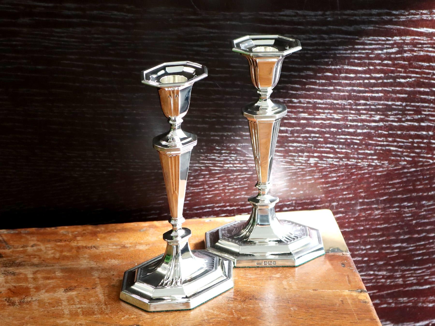English Antique George V Sterling Silver Candlesticks (1912) For Sale