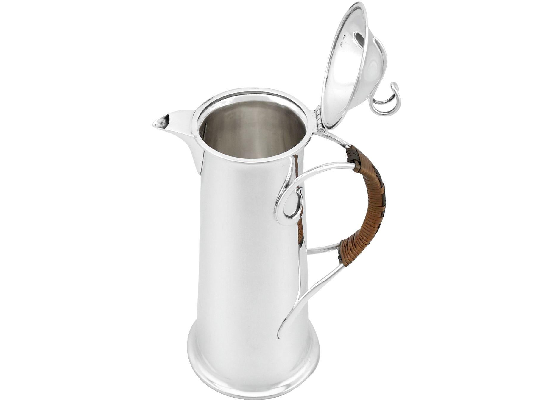 Art Nouveau Sterling Silver Coffee Jug For Sale 1