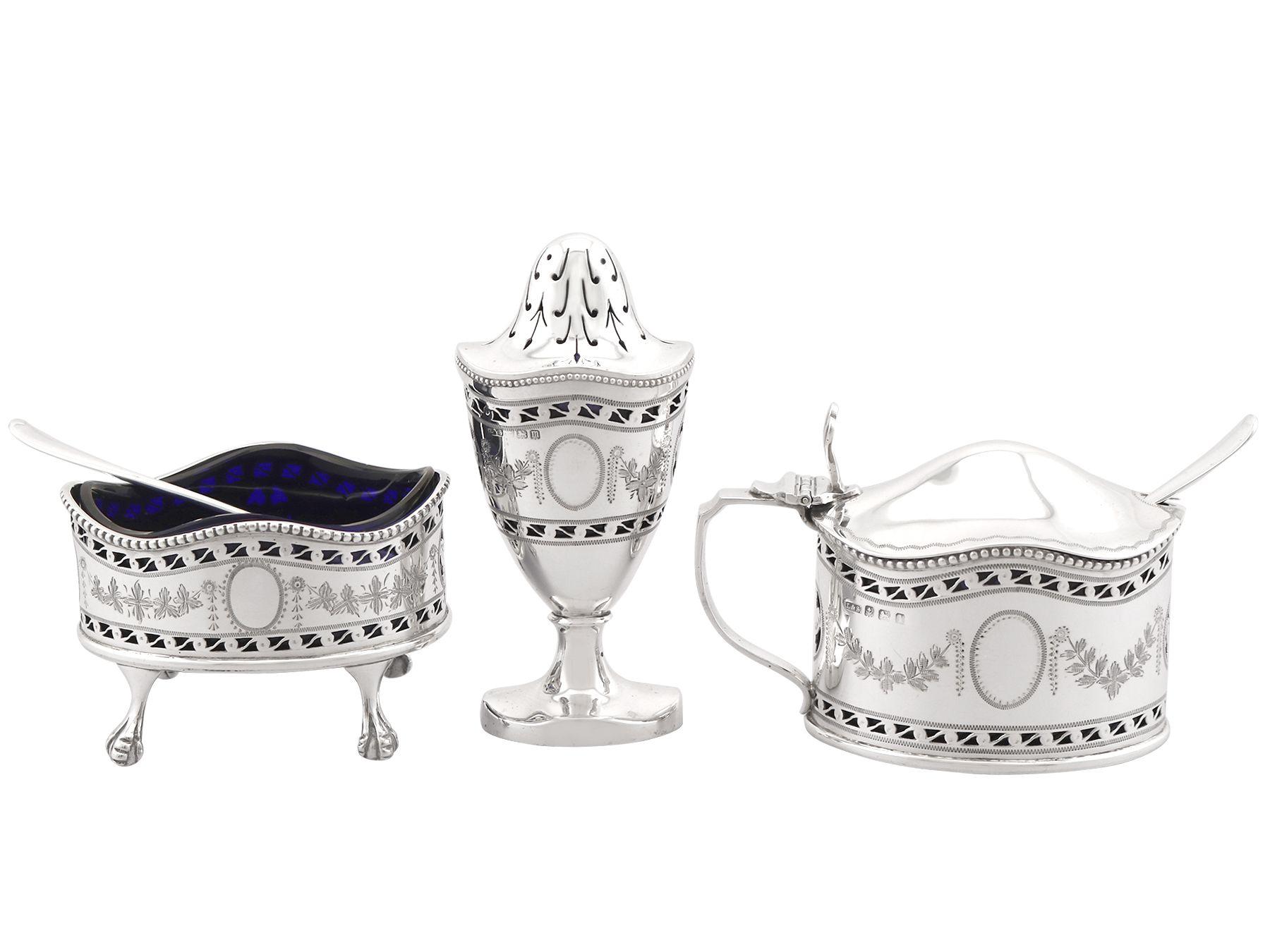Antique Sterling Silver Condiment Set In Excellent Condition For Sale In Jesmond, Newcastle Upon Tyne