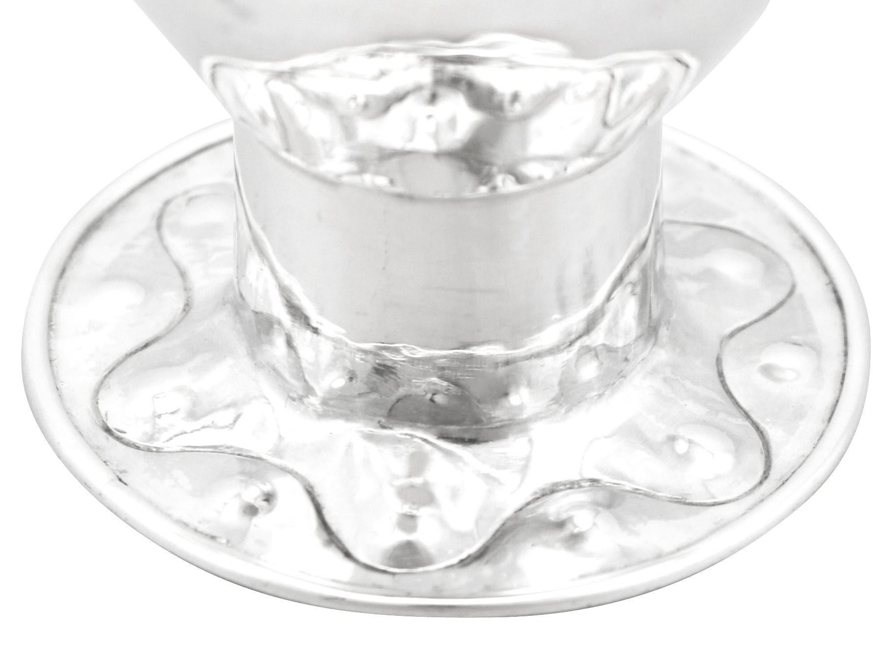 Antigua jarra de crema de plata de ley Jorge V de A.E. Jones principios del siglo XX en venta