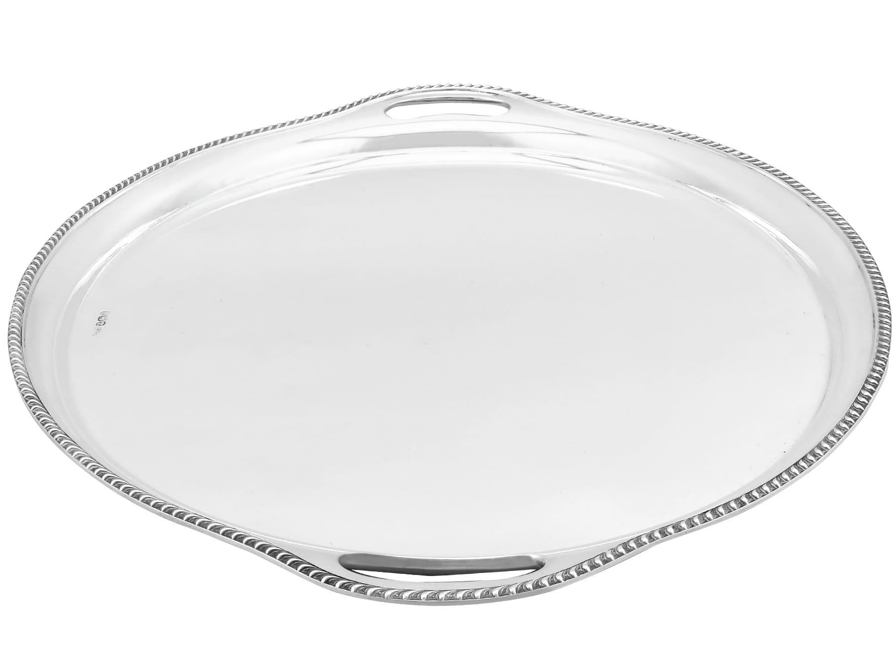 Bandeja para bebidas antigua de plata de ley de Jorge V (1931) en Excelente estado para la venta en Jesmond, Newcastle Upon Tyne