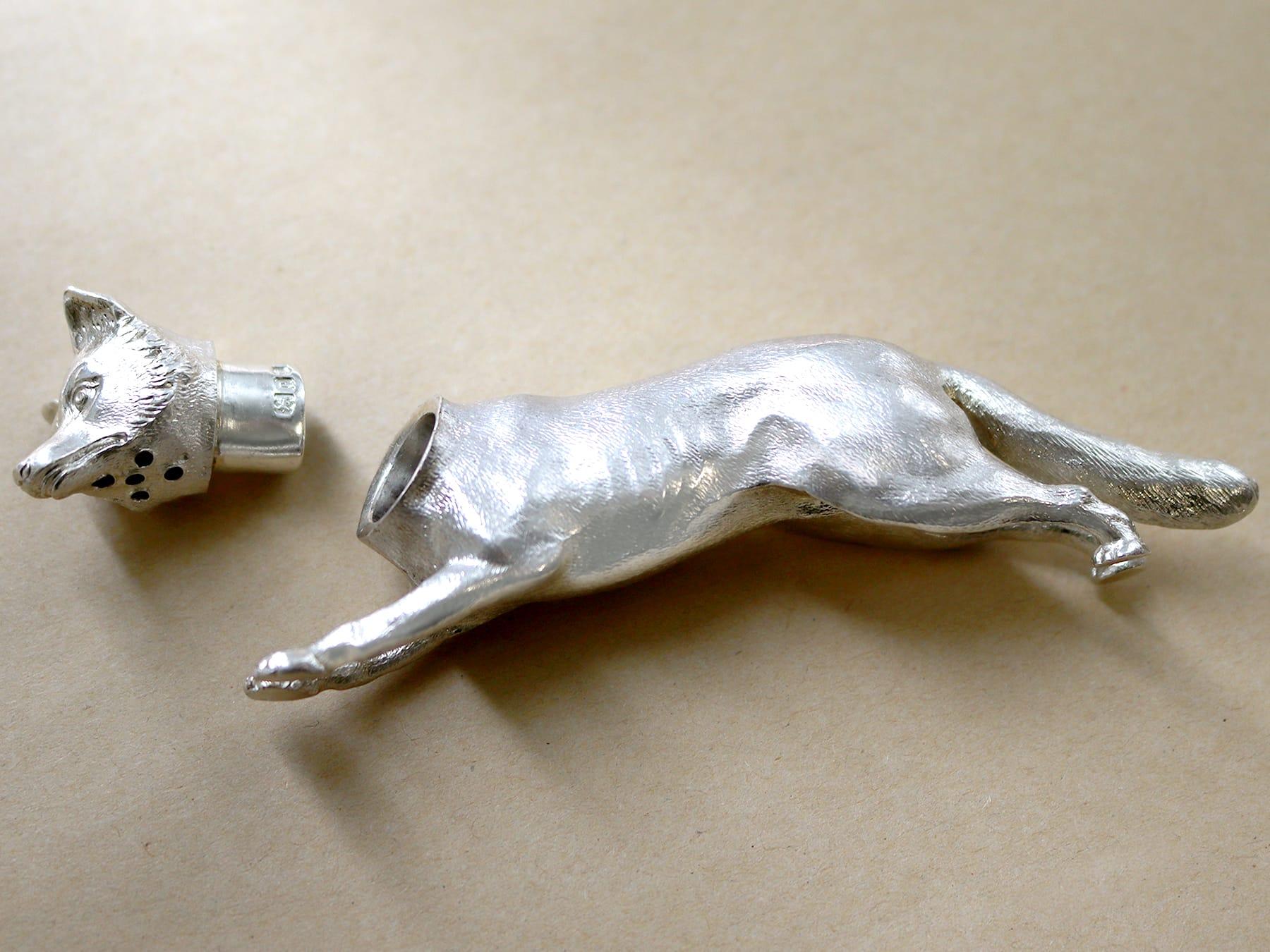Inizio XX secolo Antica pepperette di George Fox in argento massiccio (1910) in vendita