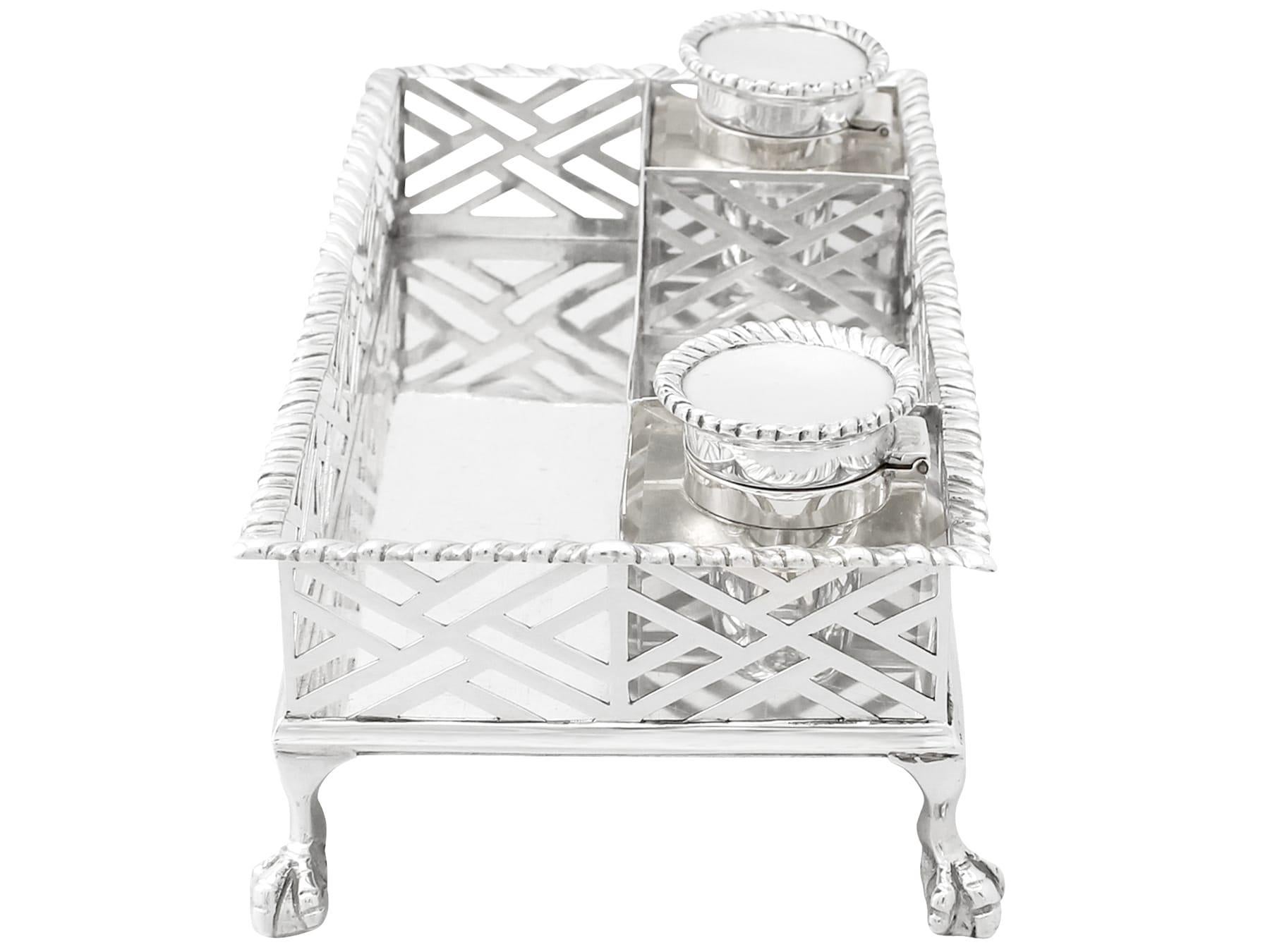 An exceptional, fine and impressive antique George V English sterling silver gallery inkstand; an addition to our ornamental office silverware collection

This exceptional antique George V sterling silver gallery inkstand has a rectangular