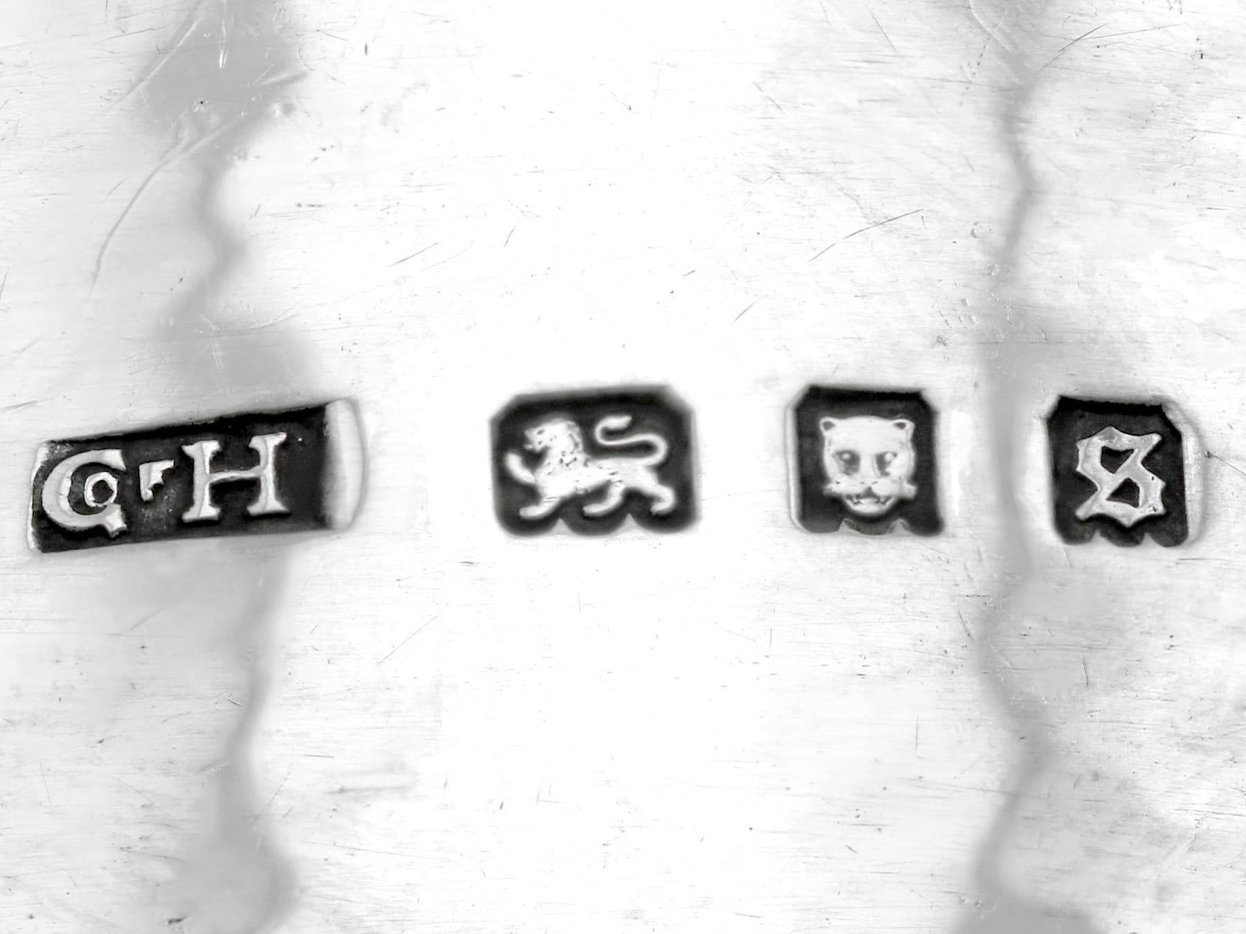 Antique George V Sterling Silver Napkin Rings by Guild of Handicraft (1933) For Sale 4