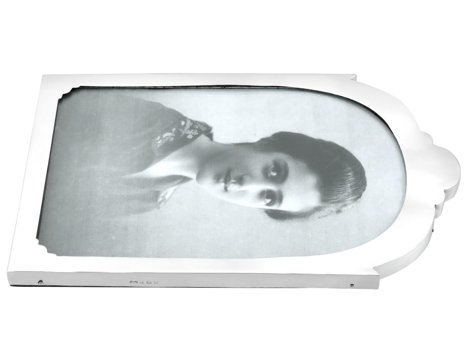 1920s Sterling Silver Photograph Frame For Sale 2