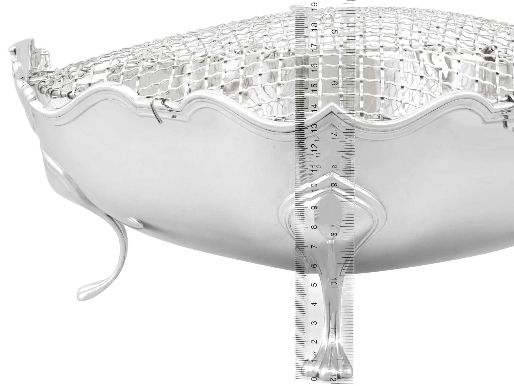 Antique George V Sterling Silver Presentation Bowl / Centrepiece For Sale 6