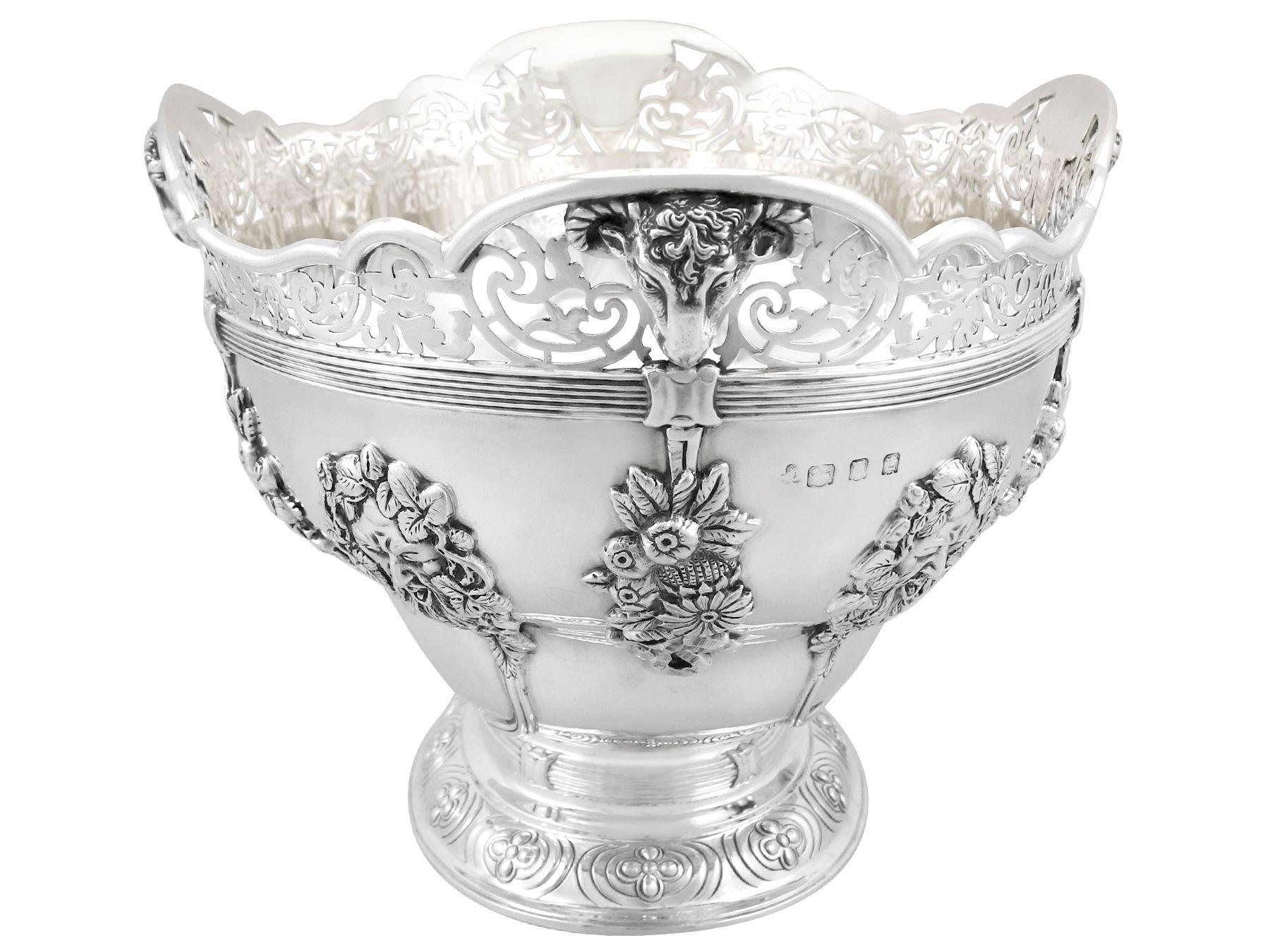Wakely & Wheeler Antique Sterling Silver Presentation Bowl In Excellent Condition For Sale In Jesmond, Newcastle Upon Tyne