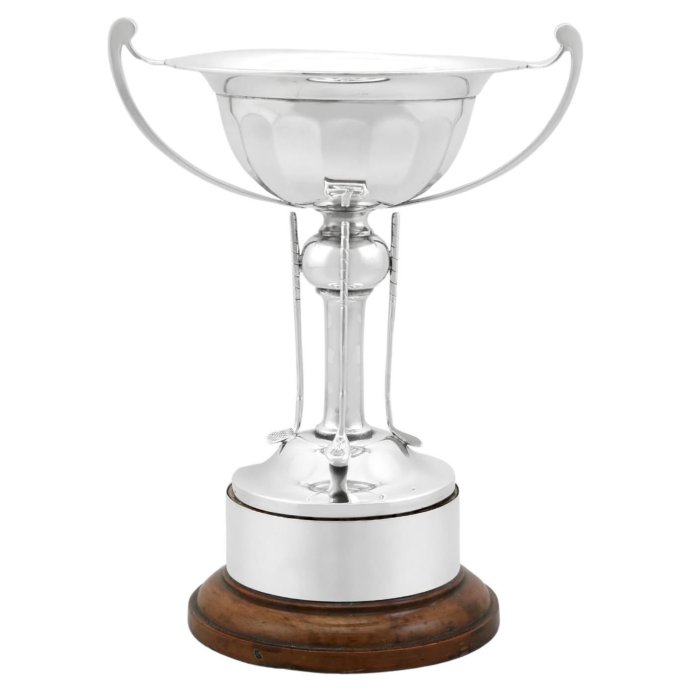 Coupe de trophée de présentation en argent sterling George V sur le thème du golf