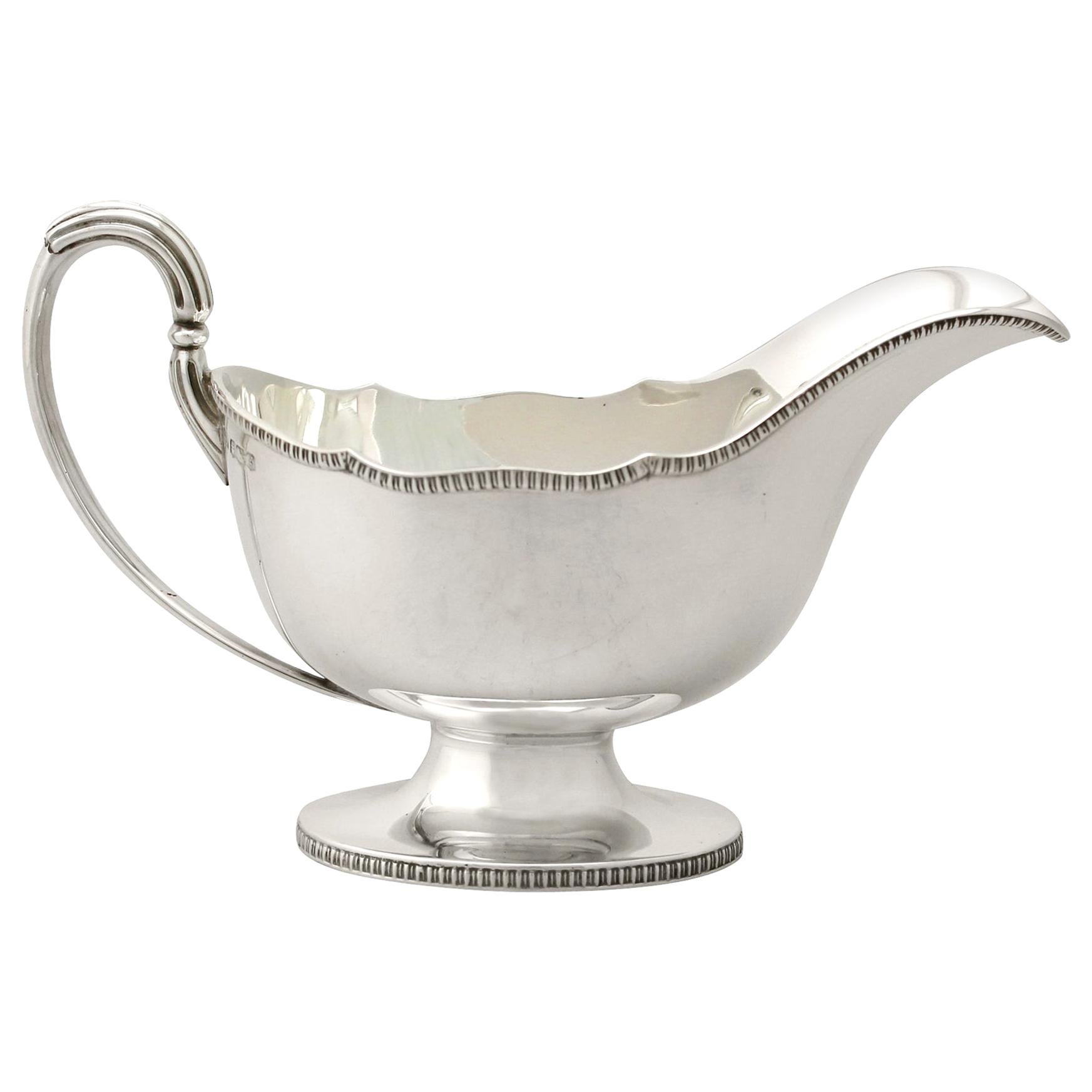 Antique Tiffany Fancy and Heavy Sterling Silver Gravy Boat For Sale at