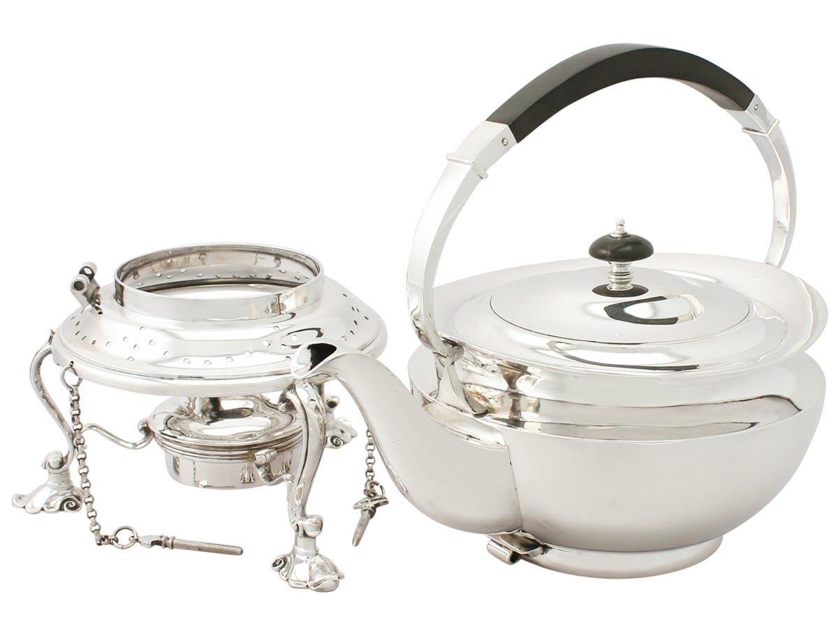 Antique George V Sterling Silver Spirit Kettle In Excellent Condition In Jesmond, Newcastle Upon Tyne