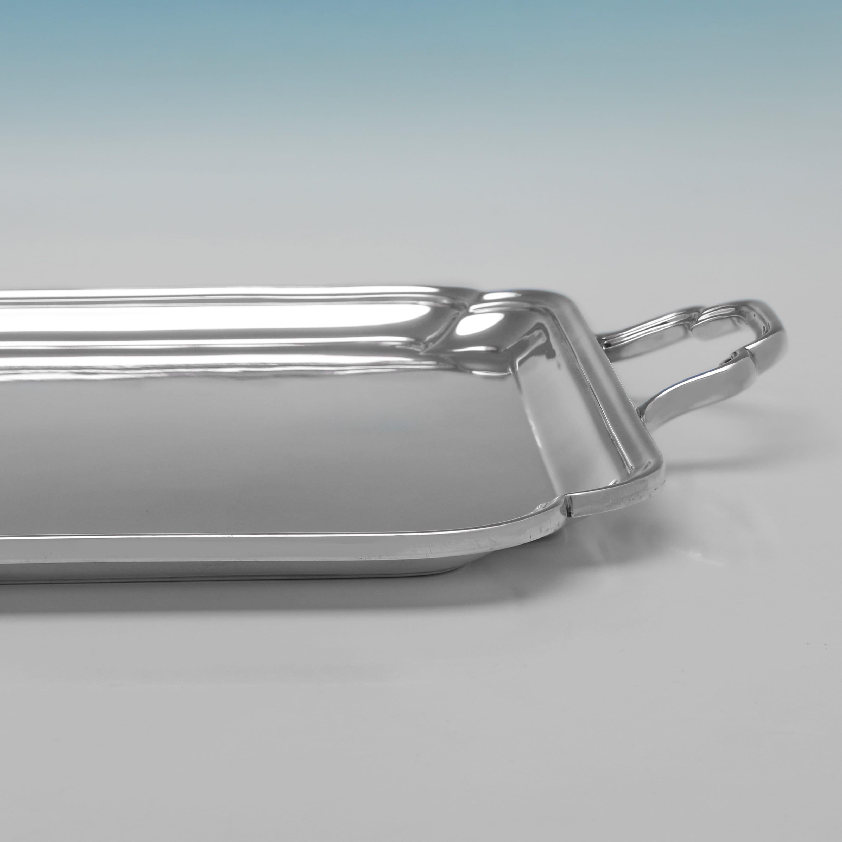 Anglais Ancien plateau en argent Sterling George V par Goldsmiths & Silversmiths 1910 en vente