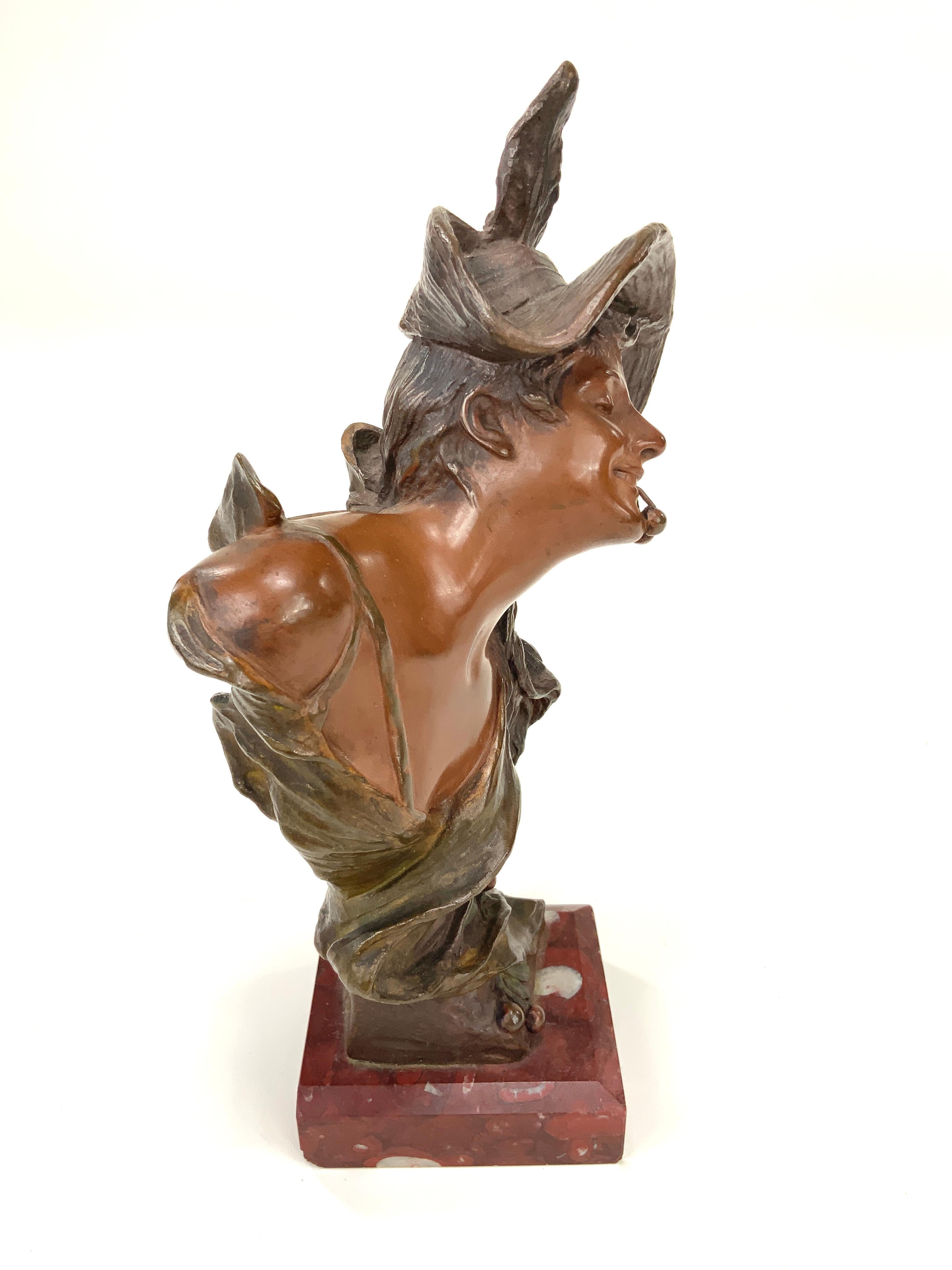 Français Buste ancien en bronze Art Nouveau de George van der Straeten représentant une femme avec des cerises en vente
