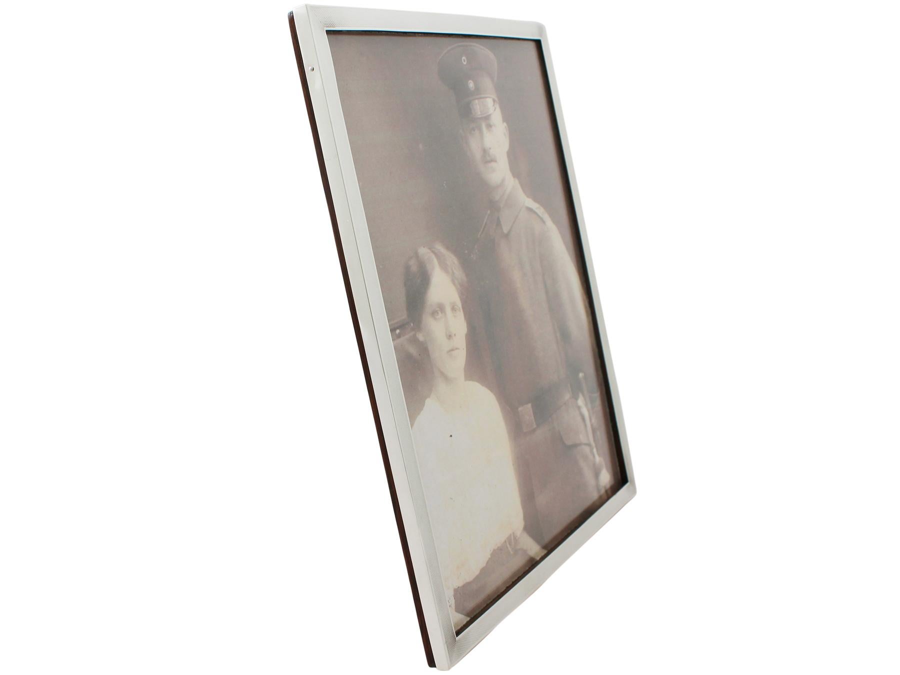 Antique George VI English Sterling Silver Photograph Frame (Englisch)
