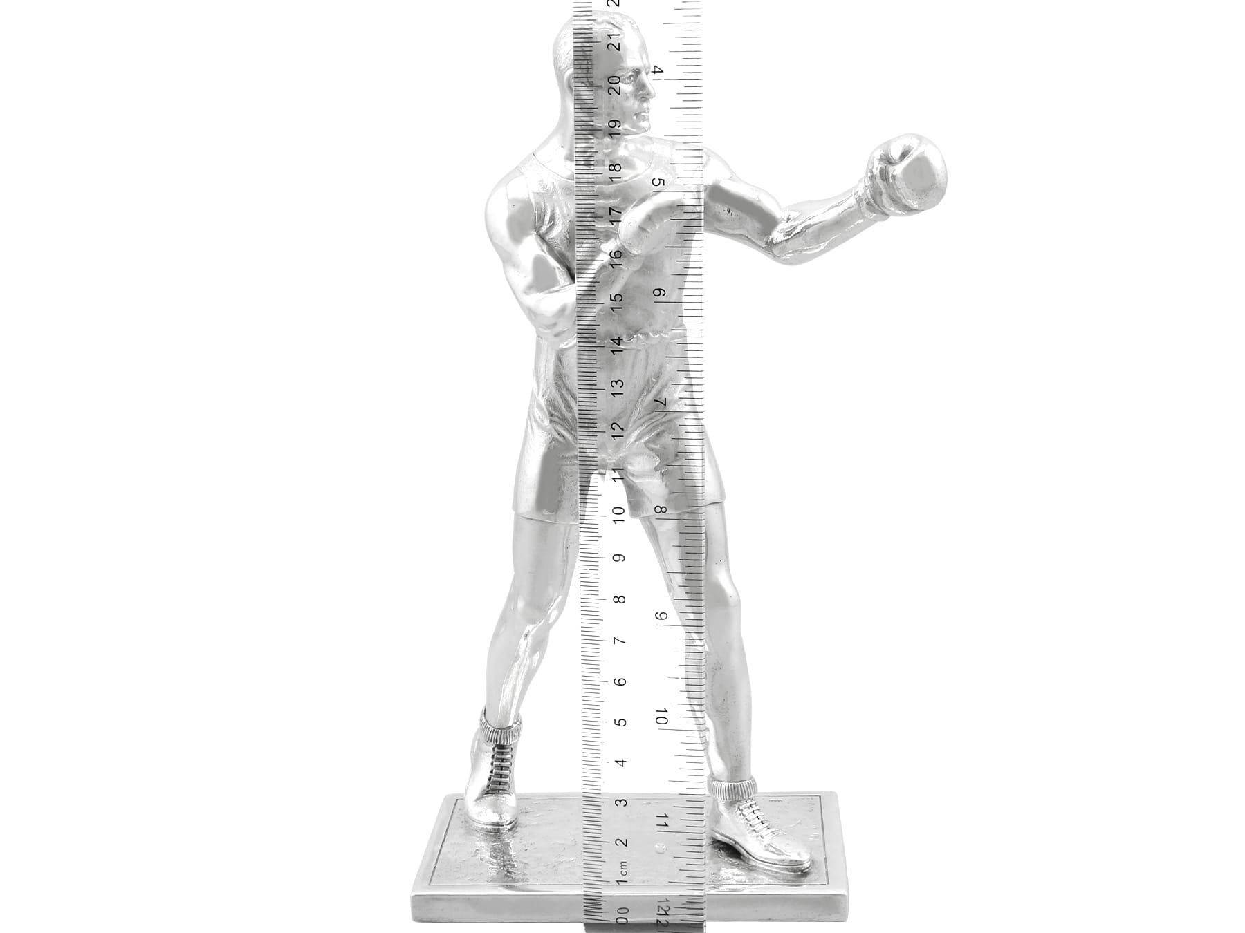 Antica statua del pugile in argento sterling di Giorgio VI in vendita 4