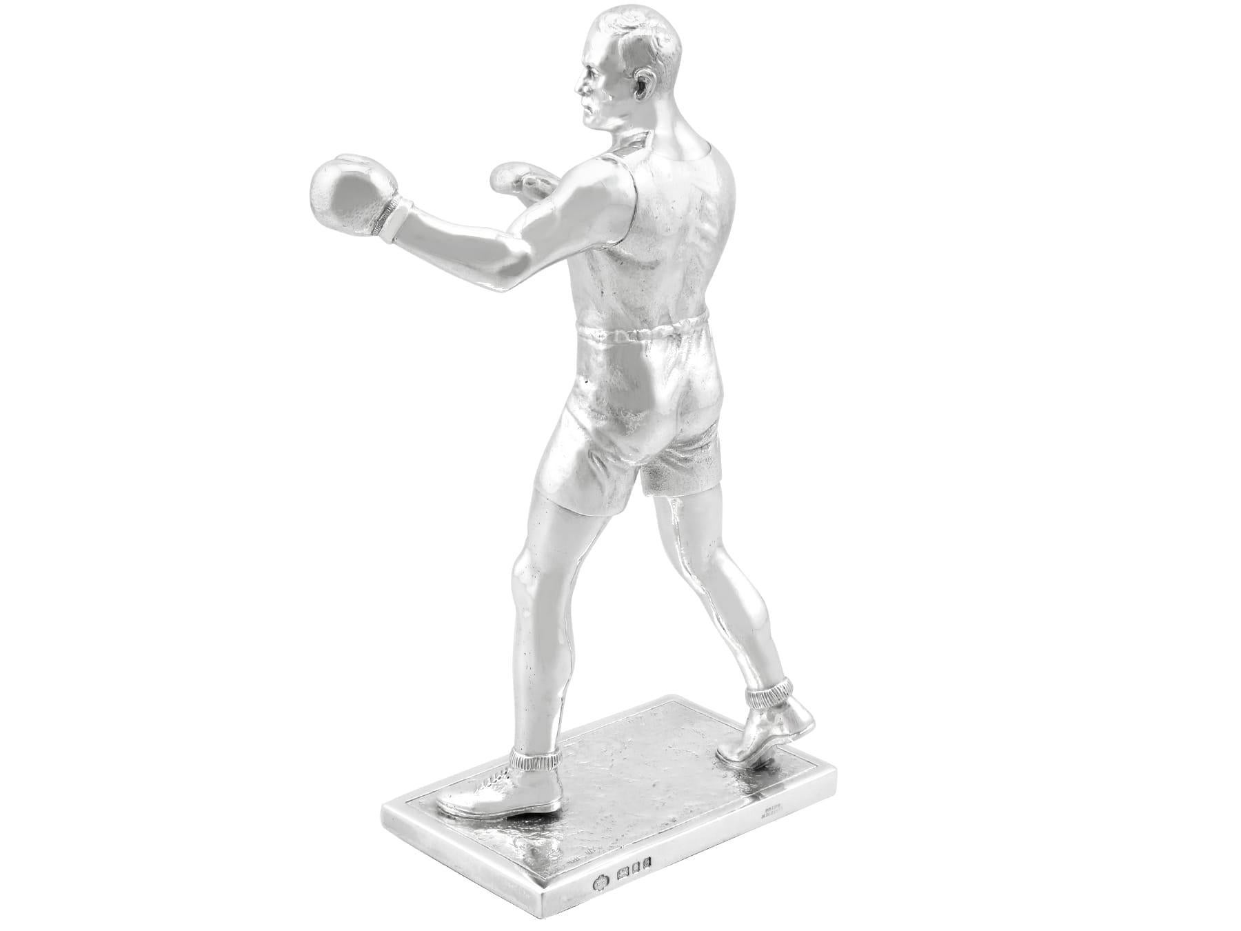 Metà XX secolo Antica statua del pugile in argento sterling di Giorgio VI in vendita