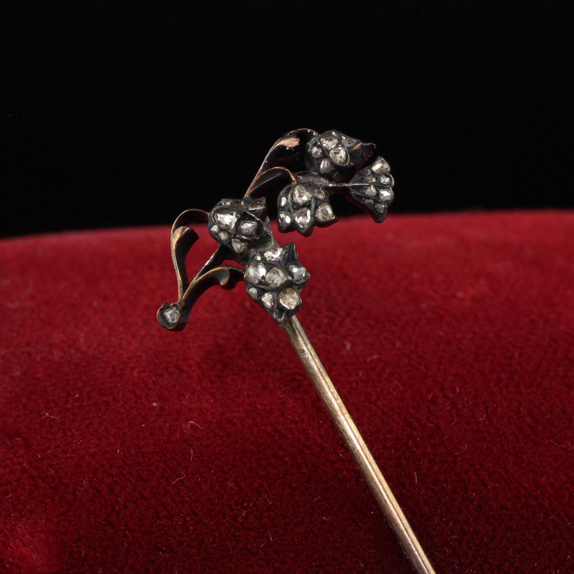 Antique Georgian 10K Yellow Gold Silver Top Diamond Floral Stick Pin In Good Condition For Sale In Great Neck, NY