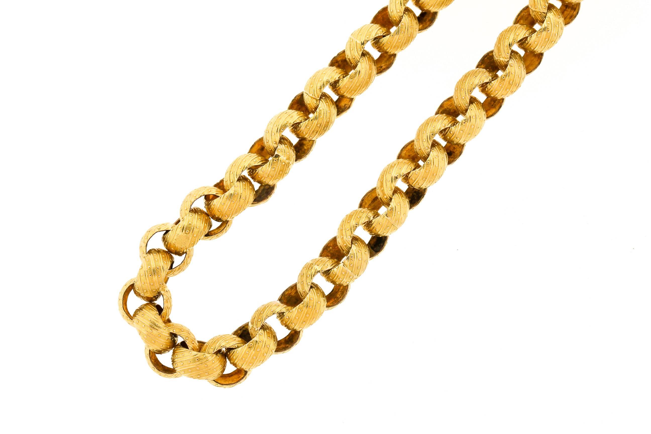 Antique Georgian 14 Karat Gold Long Muff Chain Necklace In Excellent Condition In New York, NY