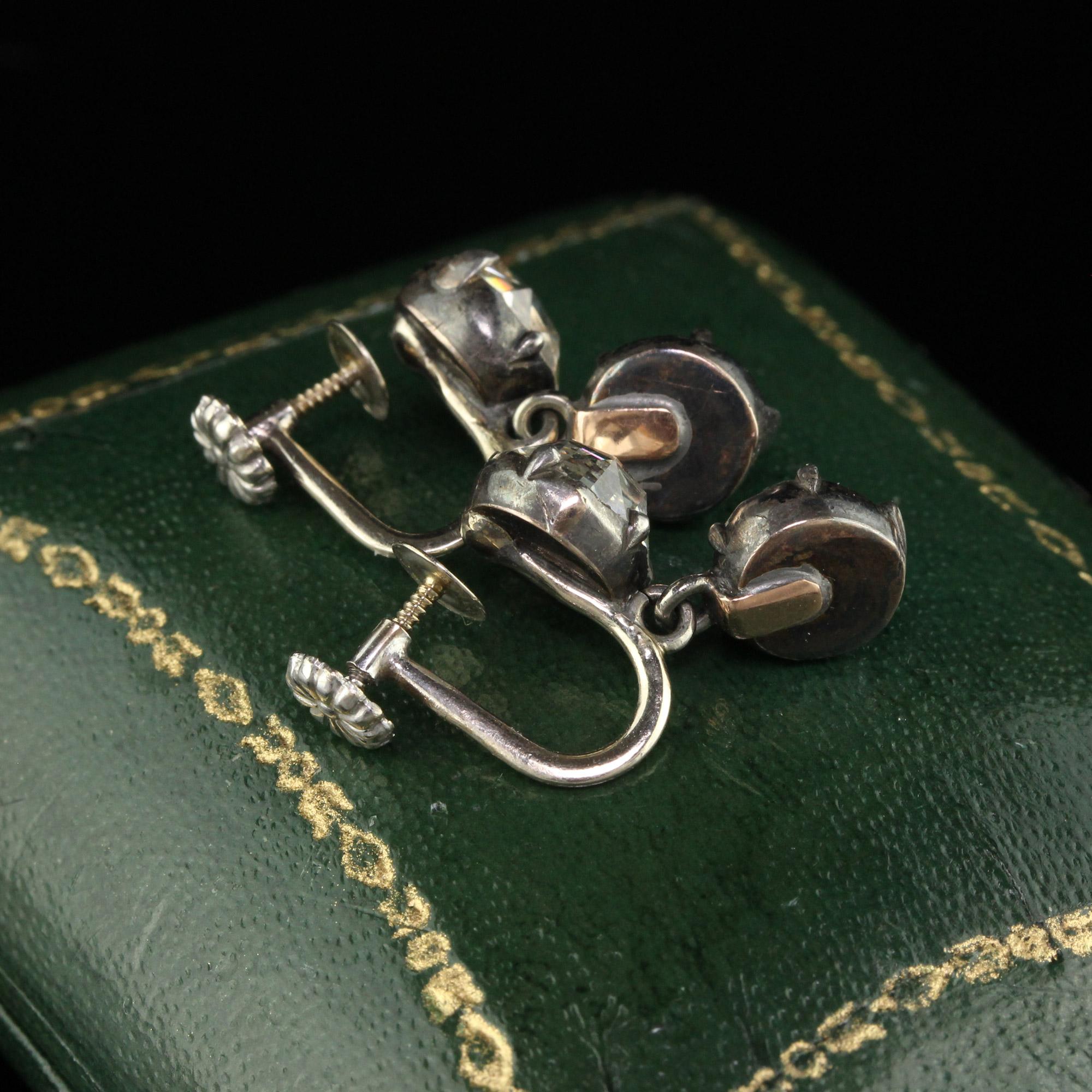 Antike georgianische baumelnde Ohrringe aus 14 Karat Weißgold und Silber mit Diamanten im Rosenschliff im Angebot 1