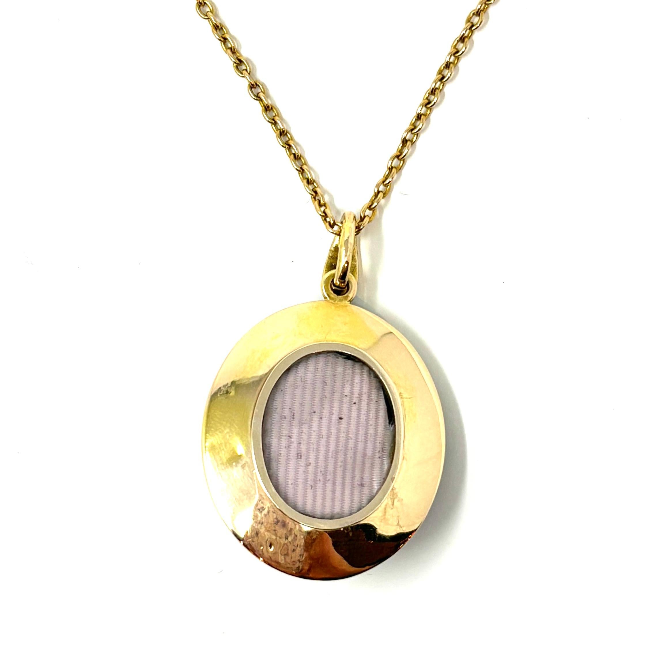 Pendentif de style géorgien ancien en or 15 carats, émail bleu cobalt et perles en vente 1