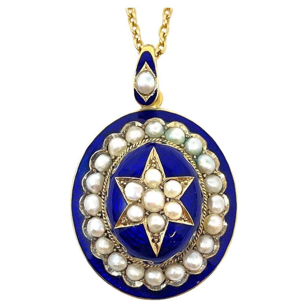 Pendentif de style géorgien ancien en or 15 carats, émail bleu cobalt et perles en vente