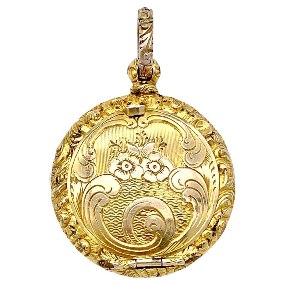 Pendentif médaillon géorgien ancien en or 15 carats avec fleurs et fil d'or en forme de cheveux