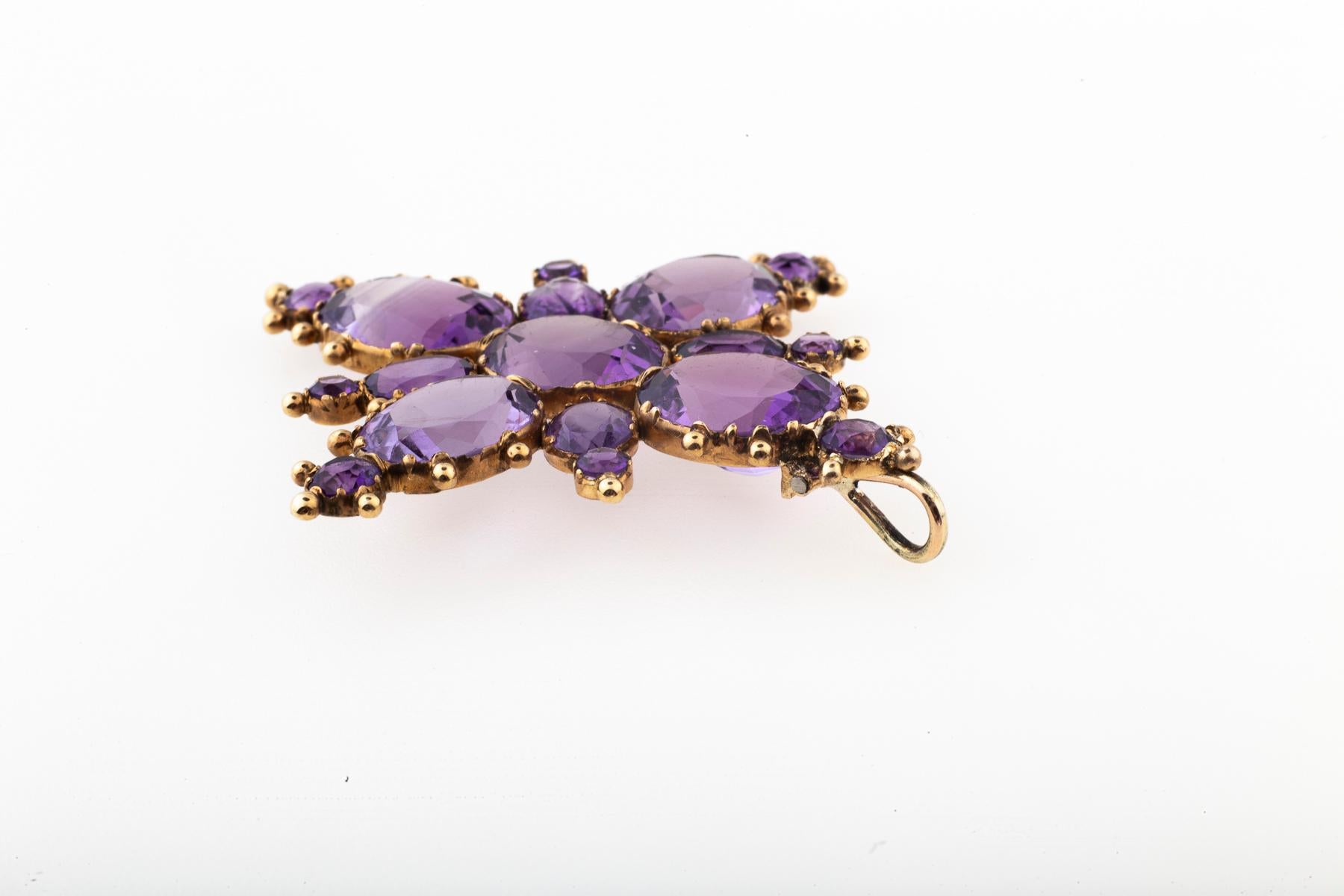 Pendentif géorgien ancien en or 15 carats avec améthyste étoilée ou flocon de neige Excellent état - En vente à Stamford, CT