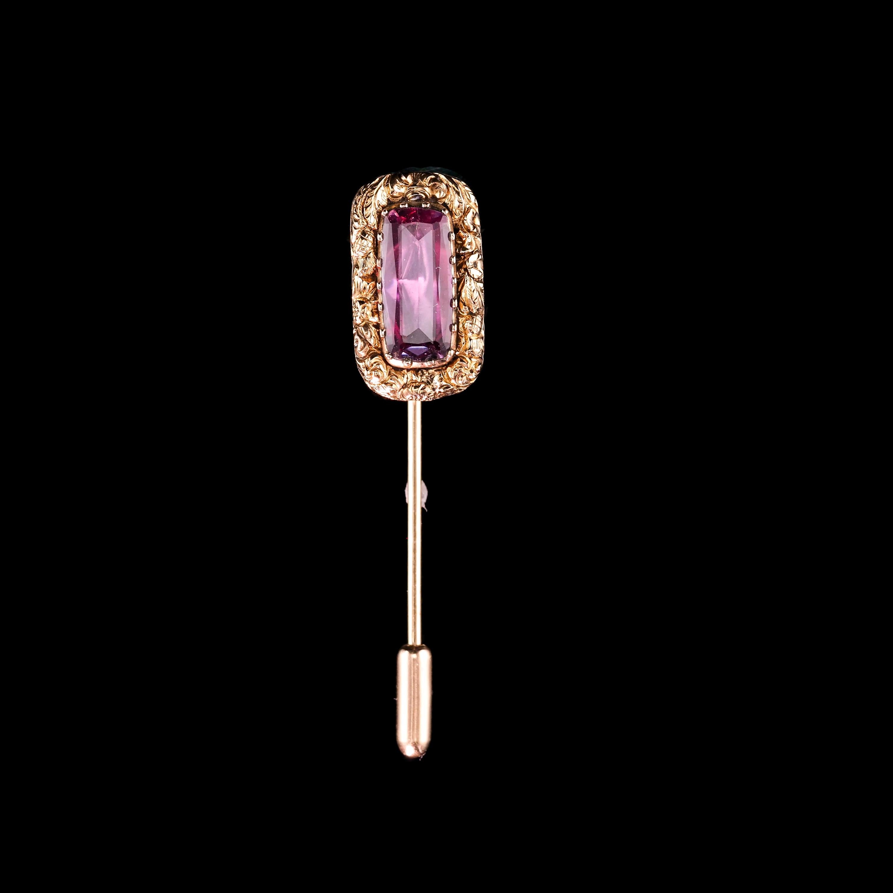 We are delighted to offer this stunning 15ct gold Georgian stick pin made c.1810 most probably in England.
 
Traditionally, stick pins were worn by wealthy English gentlemen with both an aesthetic and functional purpose: to keep a cravat in place