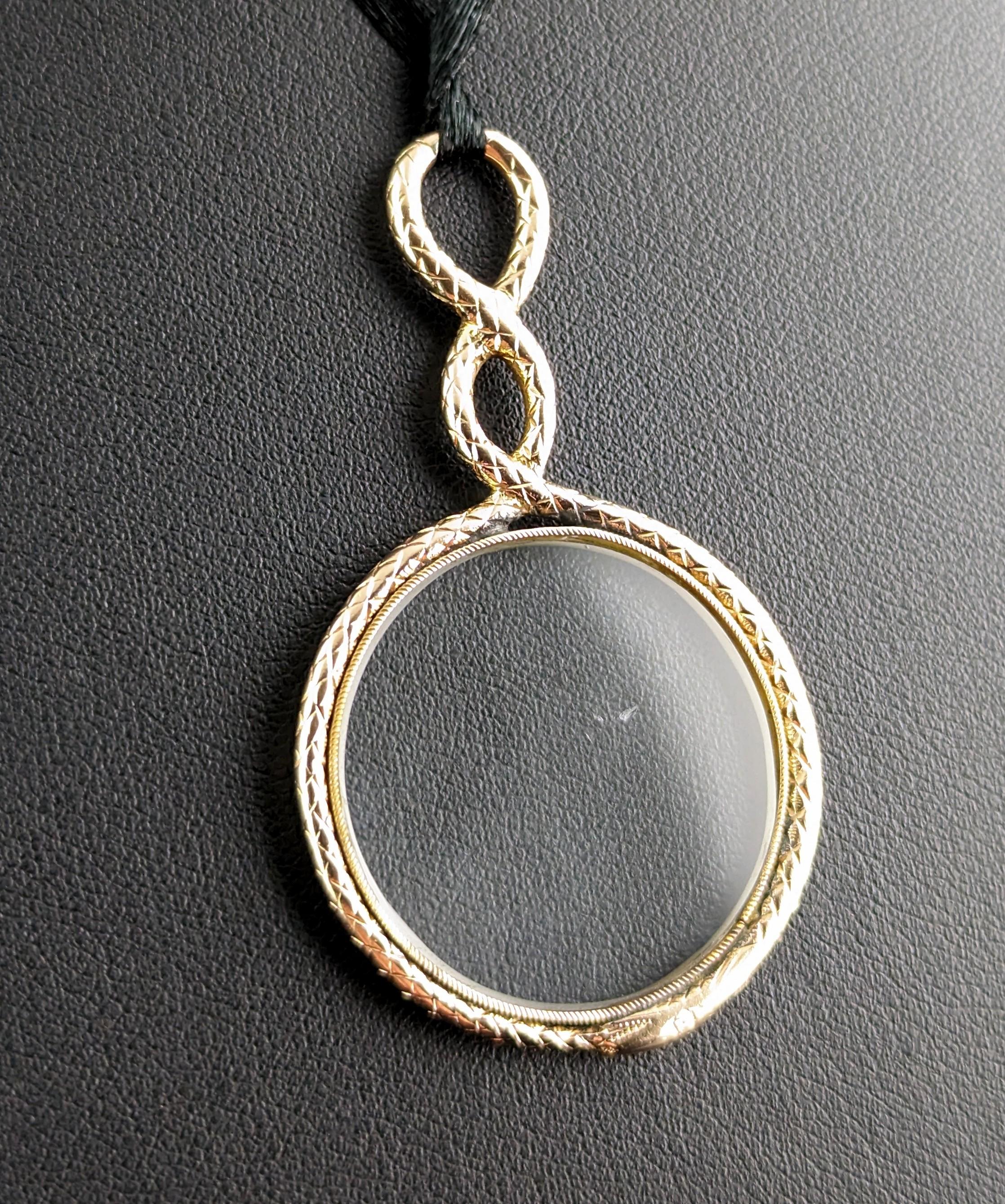 Antique Georgian 15k Gold Ouroboros Quizzing Glass Pendant, Snake In Good Condition In NEWARK, GB