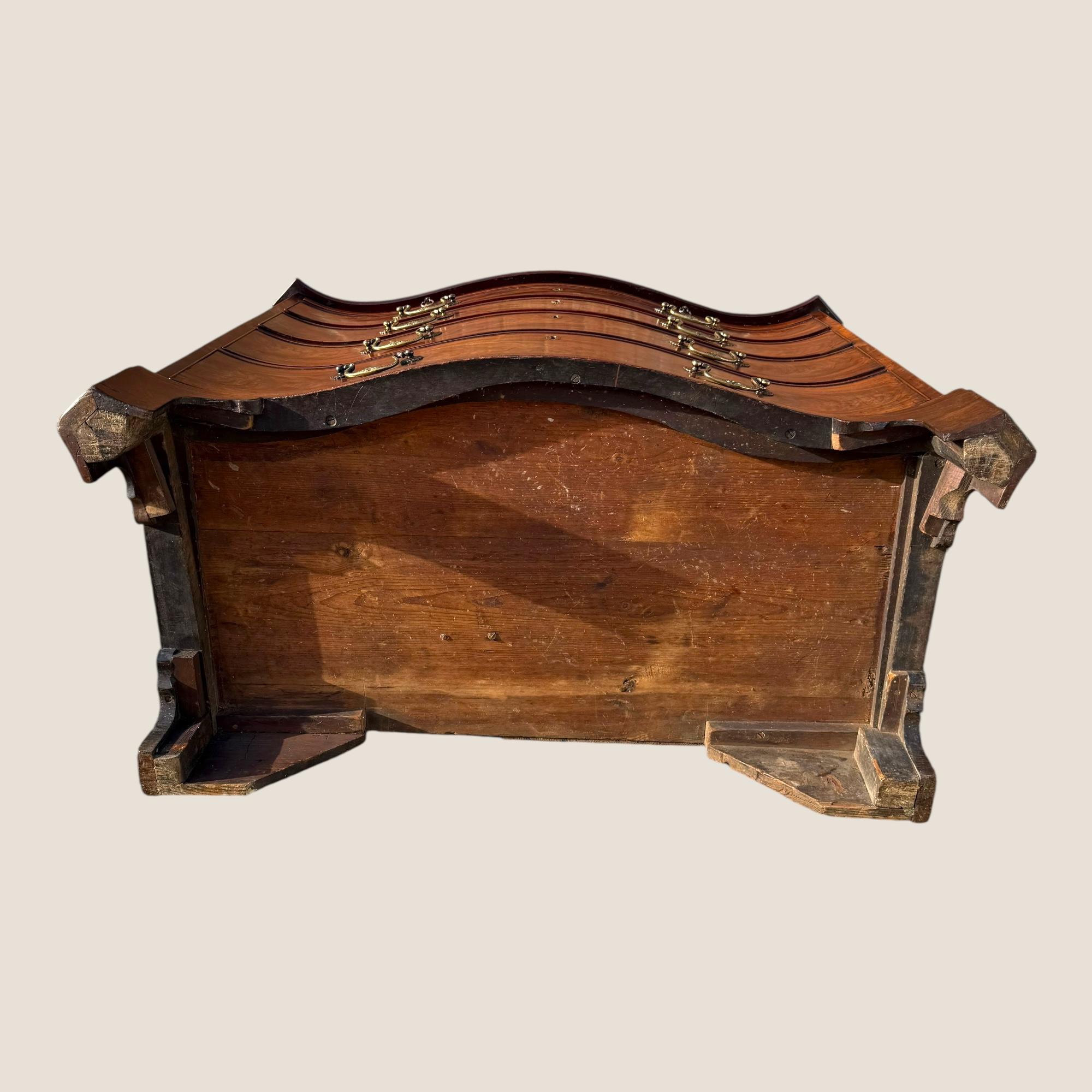 Antique Georgian 1760 Mahogany Serpentine Chest of Drawers Writing Brush & Slide For Sale 9