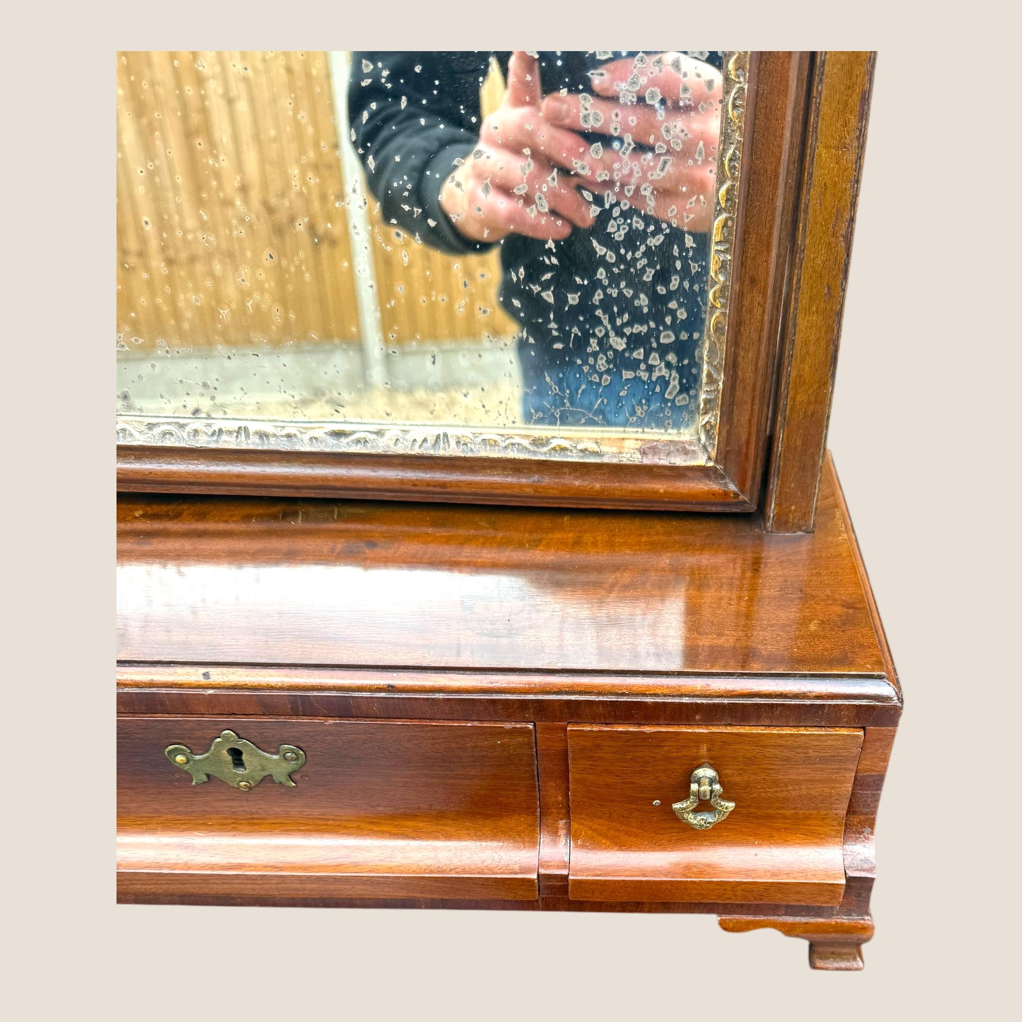 Antique Georgian 1790 Mahogany & Gilt Dressing Table Mirror with Brass Handles For Sale 3