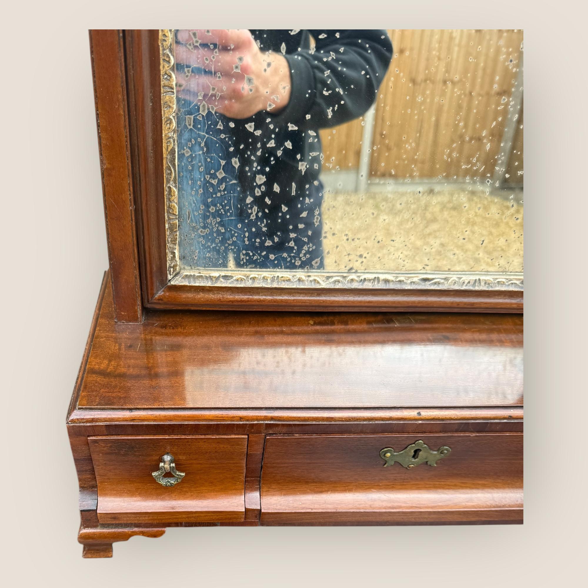 Antique Georgian 1790 Mahogany & Gilt Dressing Table Mirror with Brass Handles For Sale 2