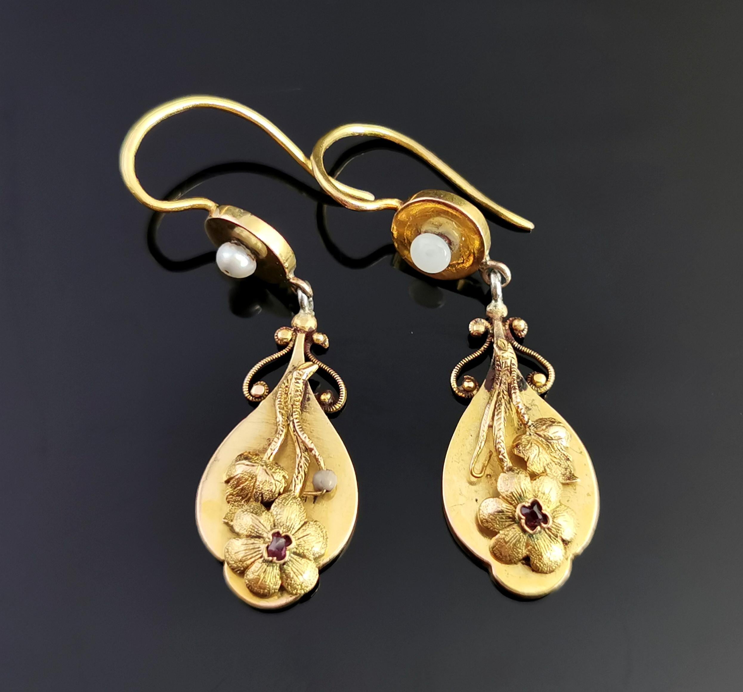 Antique Georgian 18 Karat Yellow Gold Drop Earrings, Ruby, Floral  12