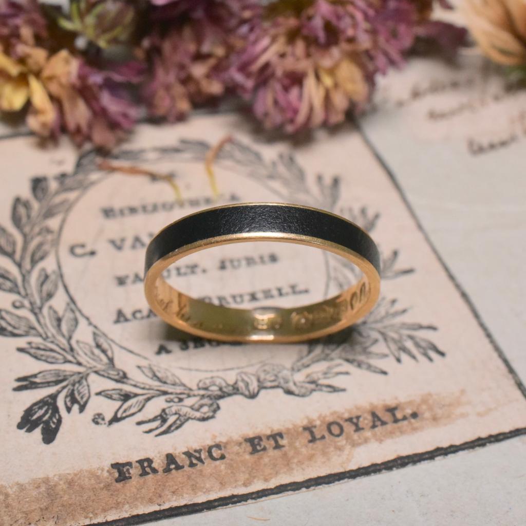 Antique Georgian 18ct Gold Enamel Mourning Ring - London 1826 For Sale 1