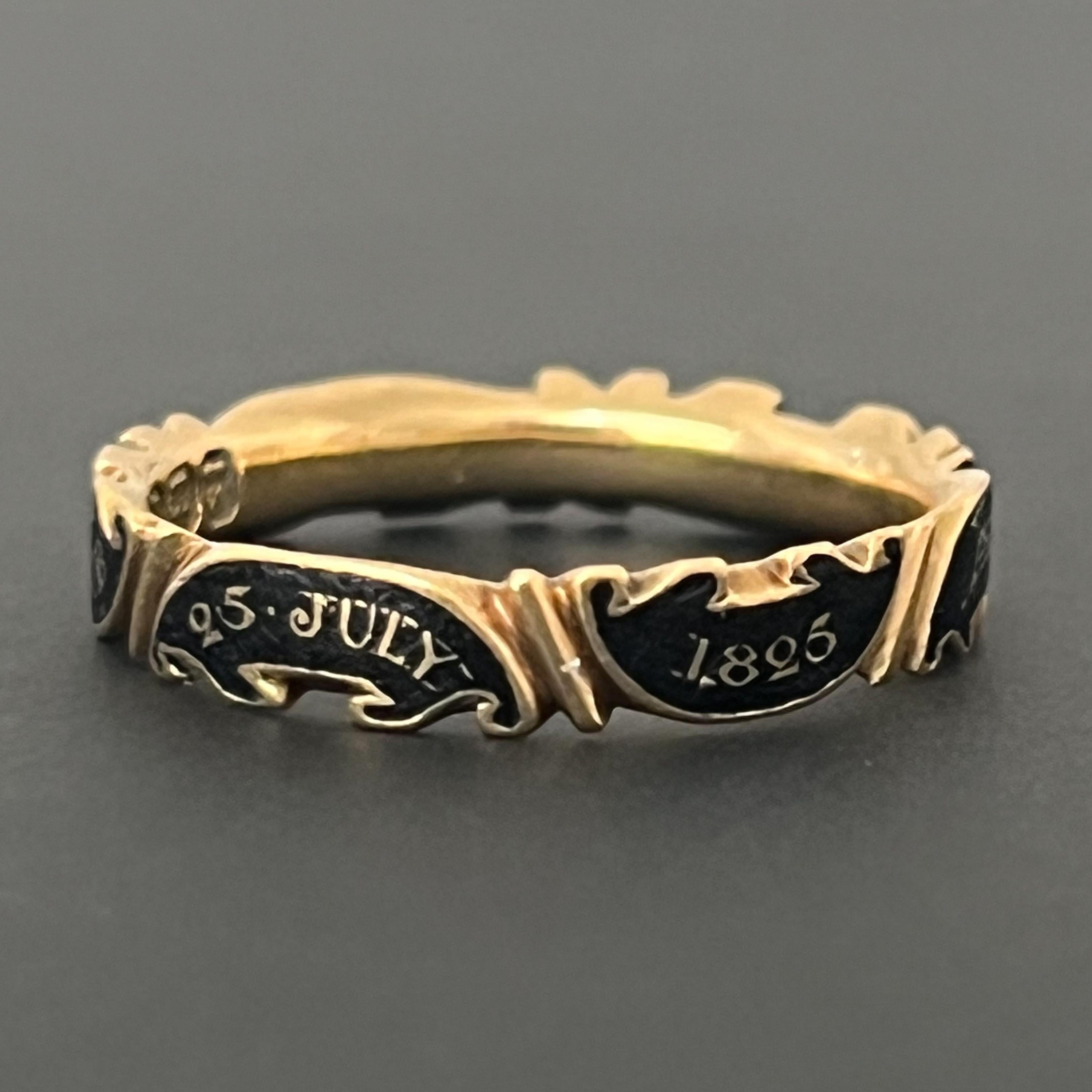 Anillo conmemorativo georgiano antiguo de oro de 18 quilates y esmalte negro en Bueno estado para la venta en Rotterdam, NL