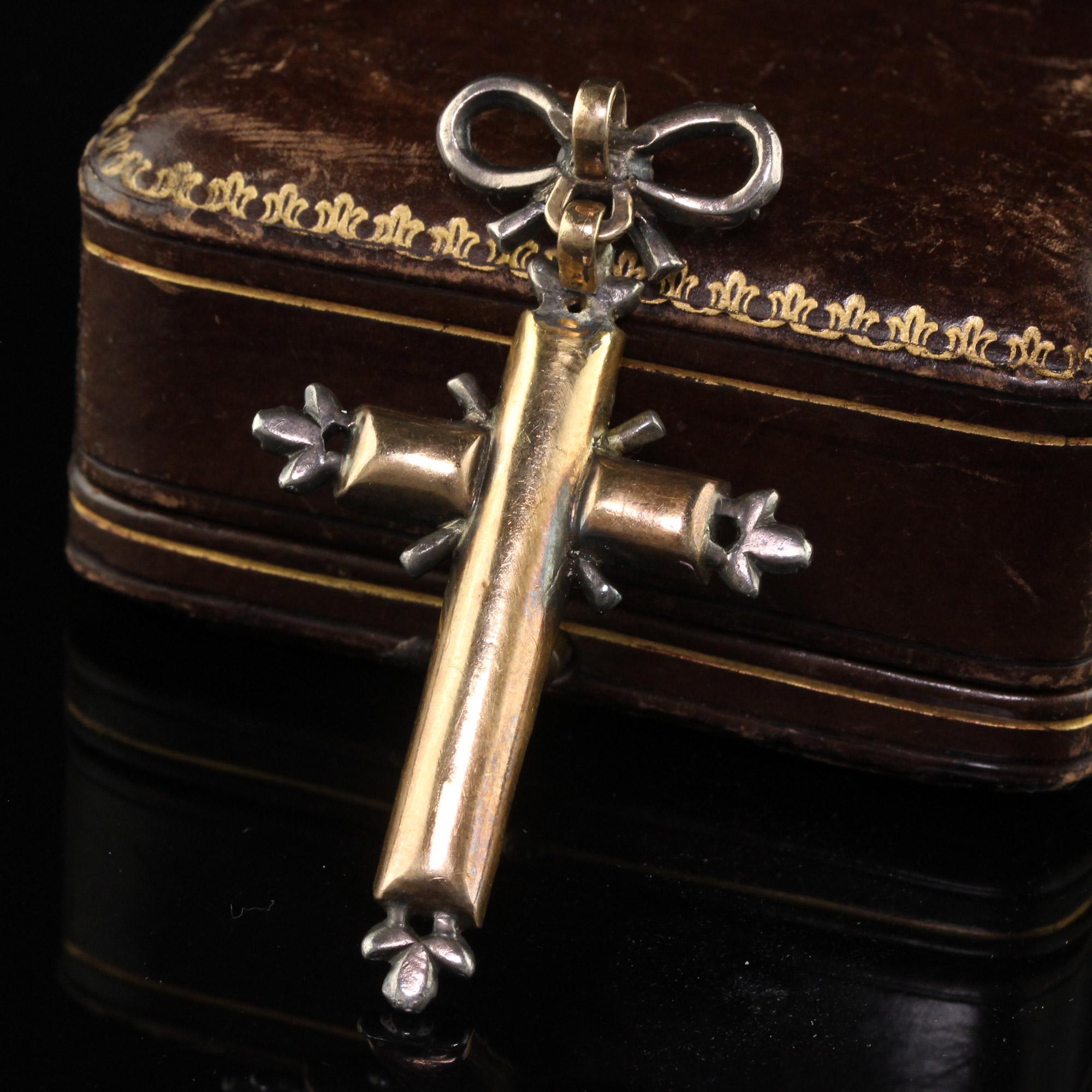 Colgante georgiano antiguo de oro y plata de 18 quilates con citrino y diamante talla rosa en forma de cruz Georgiano en venta