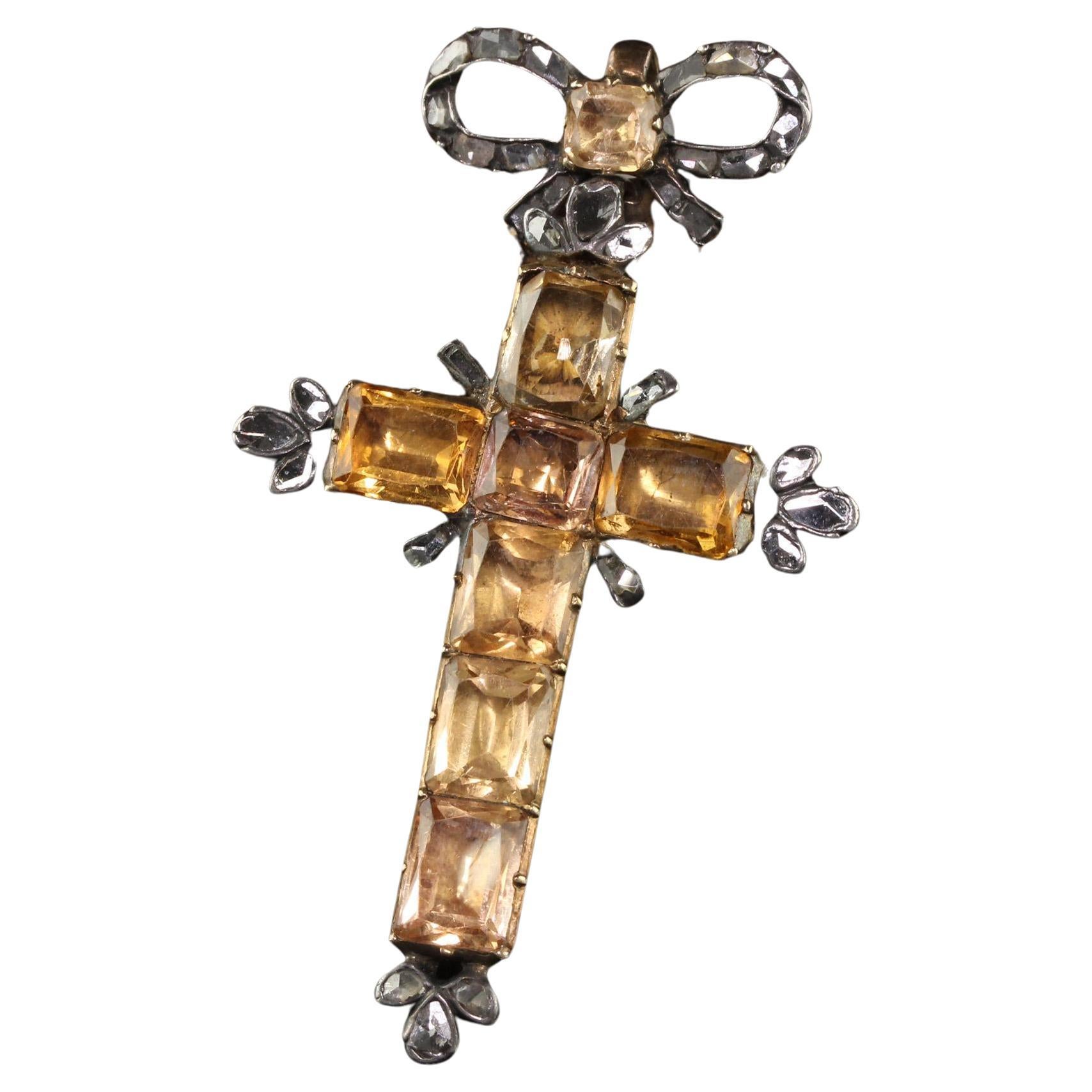 Colgante georgiano antiguo de oro y plata de 18 quilates con citrino y diamante talla rosa en forma de cruz en venta