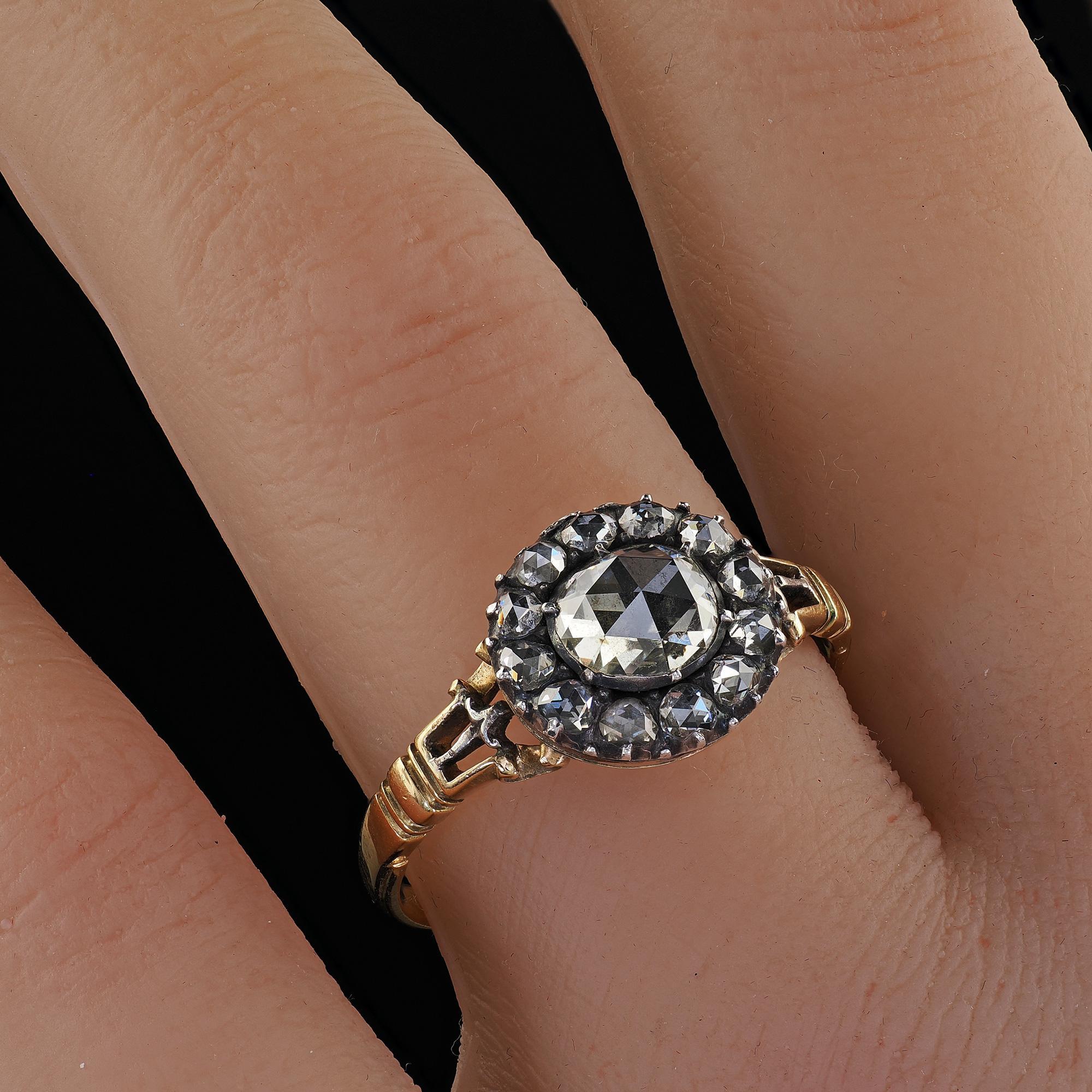 Antiker georgianischer Verlobungsring aus 18 Karat Gelbgold mit Diamant-Halo im Rosenschliff 6