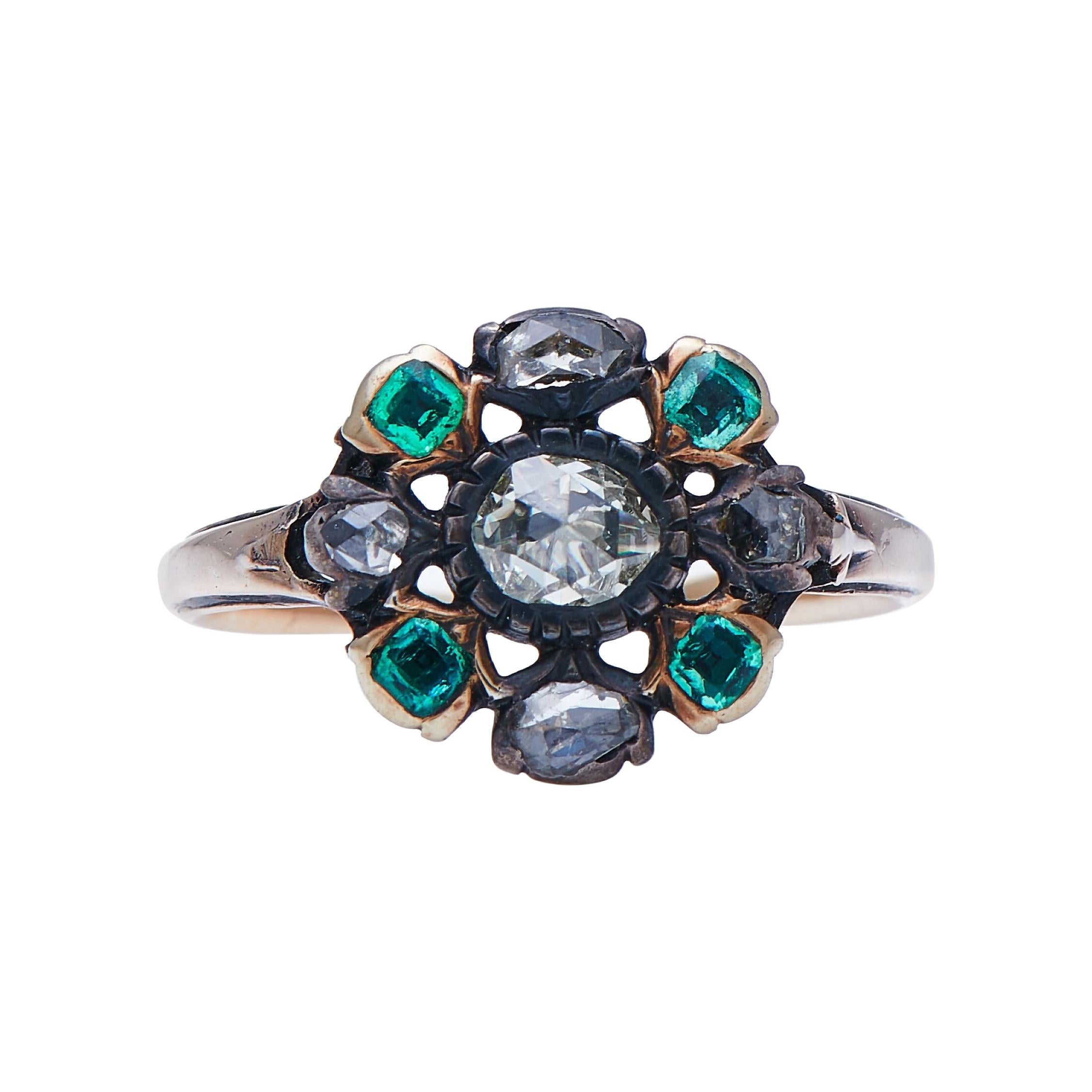 Antique Georgian, 18th Century, 18 Carat Gold, Emerald and Diamond Cluster Ring For Sale