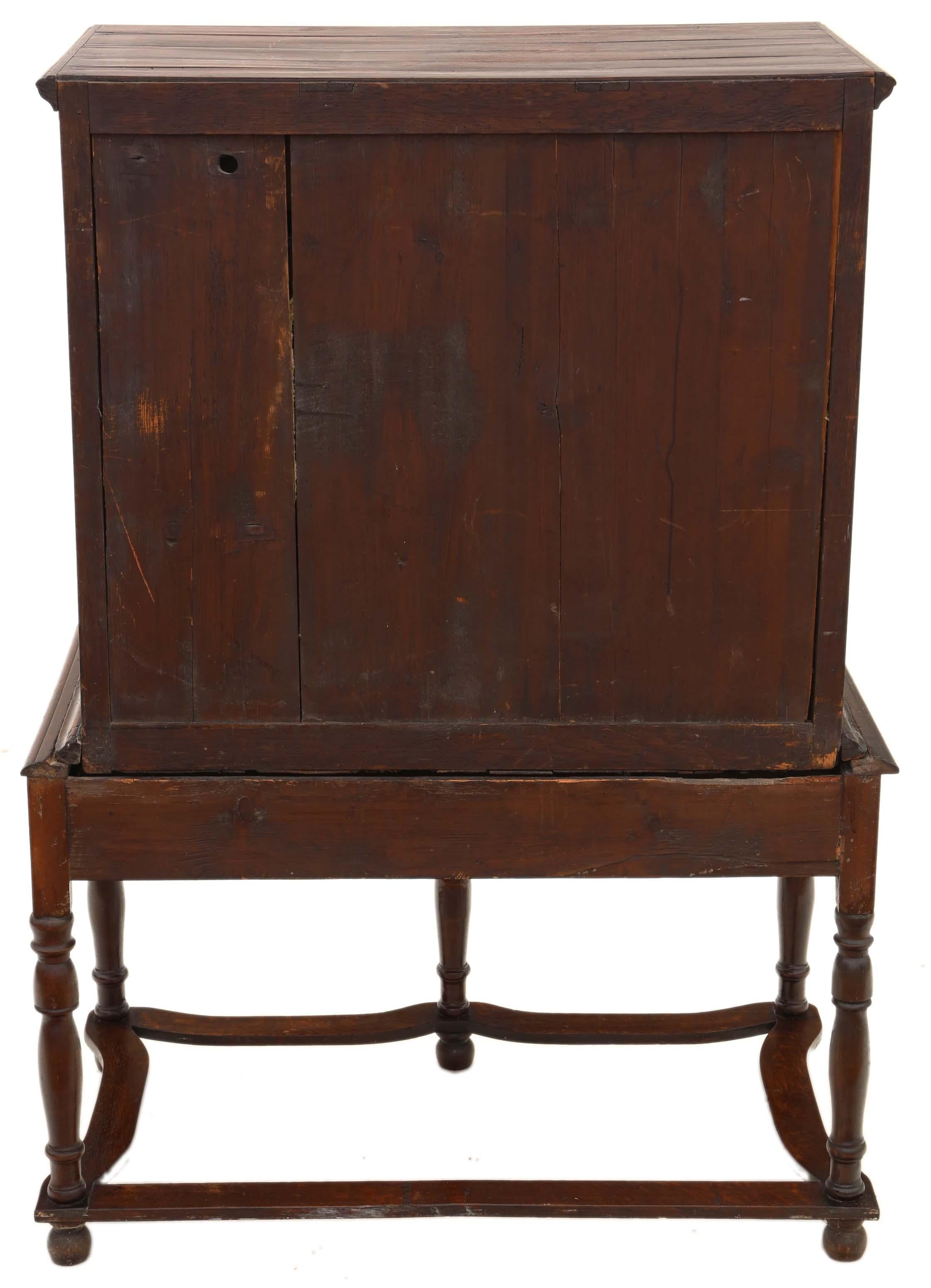 Antique Georgian 18th Century and Later Oak Chest of Drawers on Stand In Good Condition In Wisbech, Cambridgeshire