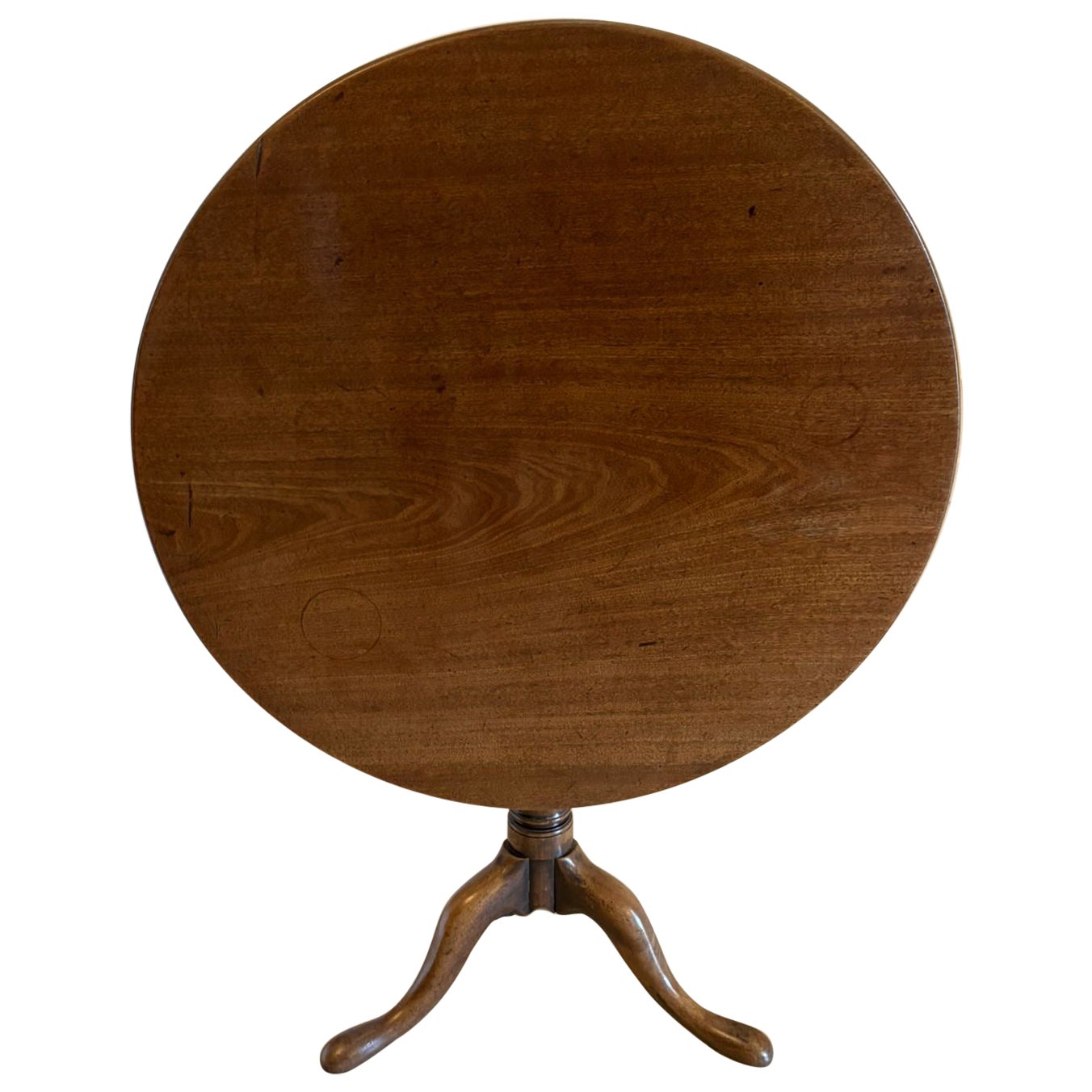Antique Georgian 18th Century Figured Mahogany Circular Tilt Top Lamp Table For Sale