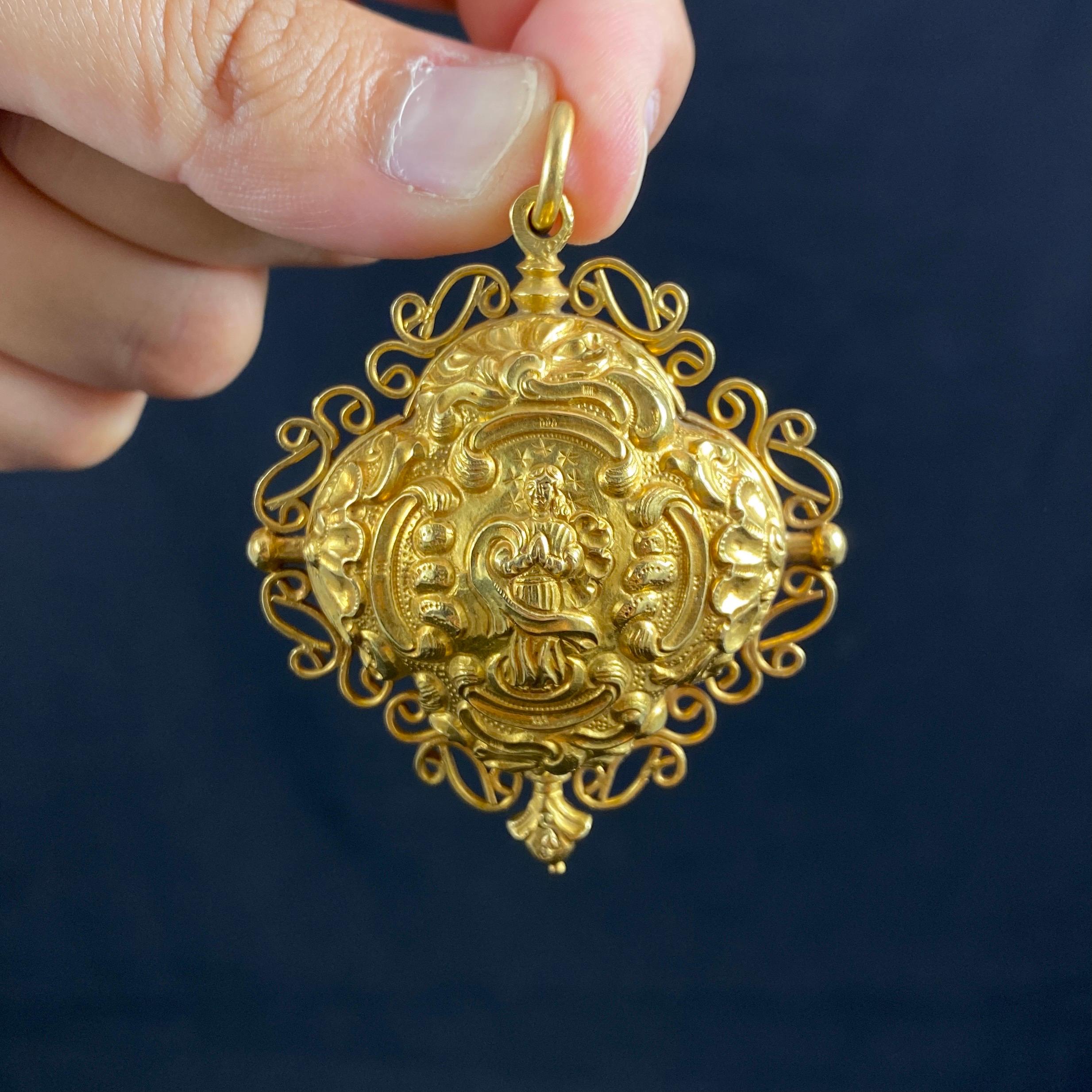 Baroque Antique Georgian 18th Century Religious Reliquary Locket Yellow Gold Portuguese