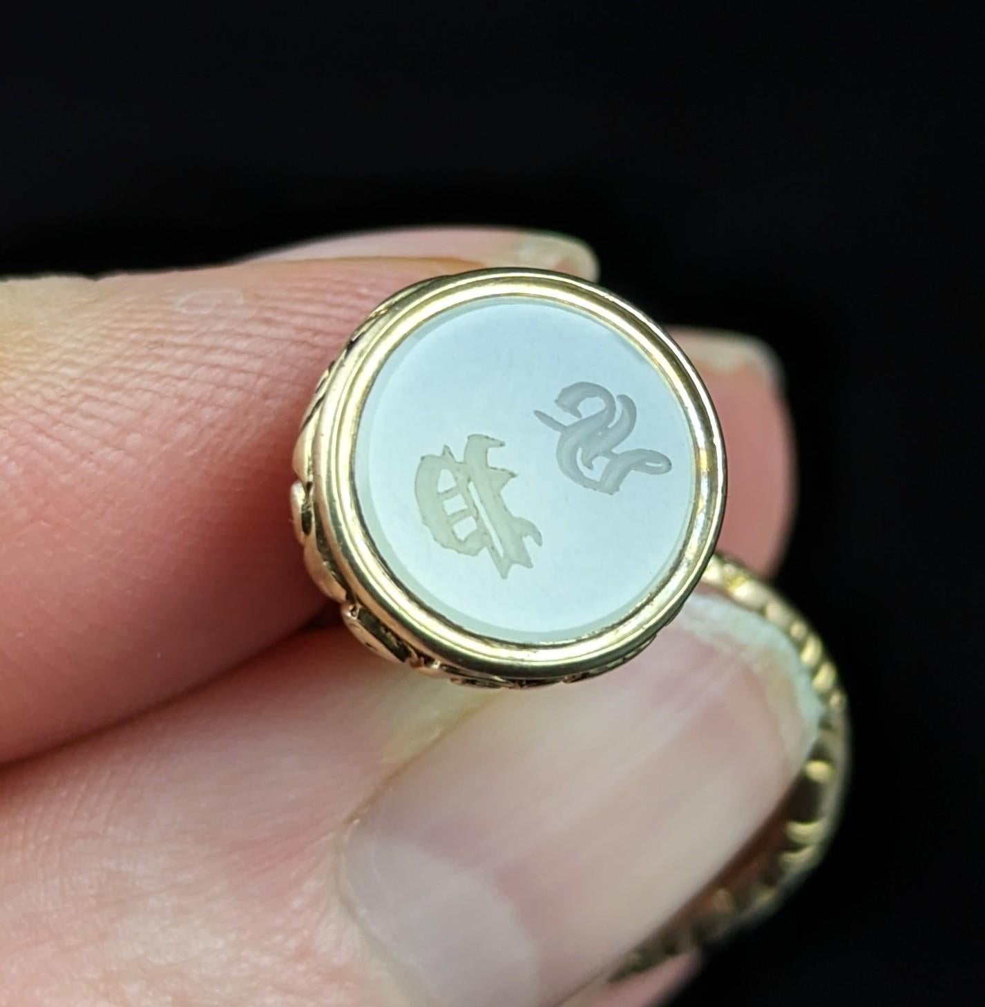 Antique Georgian 9k Gold Seal Fob Pendant, Split Ring, Chalcedony 8